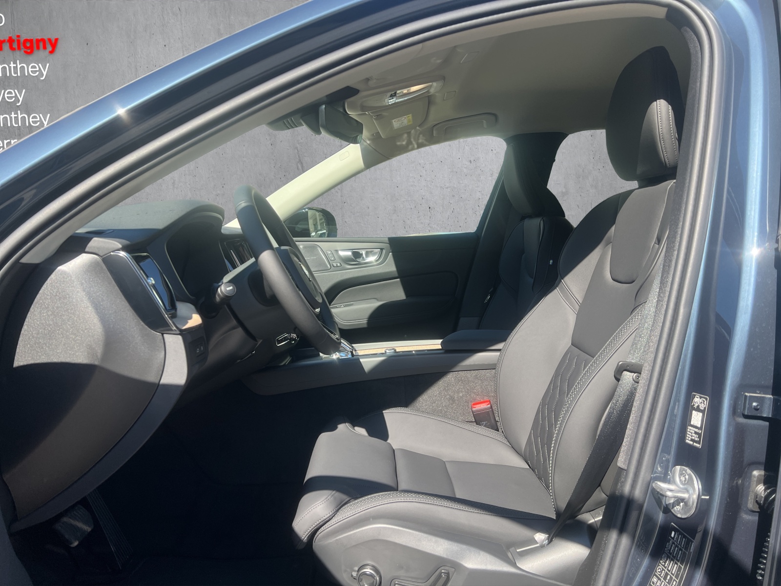 VOLVO XC60 T6 eAWD PluginHybrid Plus Dark Geartronic-image-7