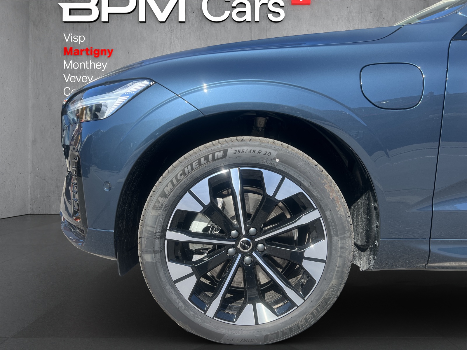VOLVO XC60 T6 eAWD PluginHybrid Plus Dark Geartronic-image-6
