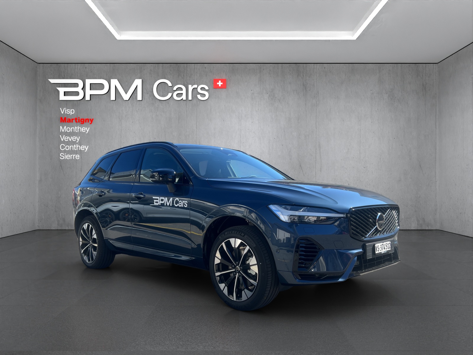 VOLVO XC60 T6 eAWD PluginHybrid Plus Dark Geartronic-showroom-element-3