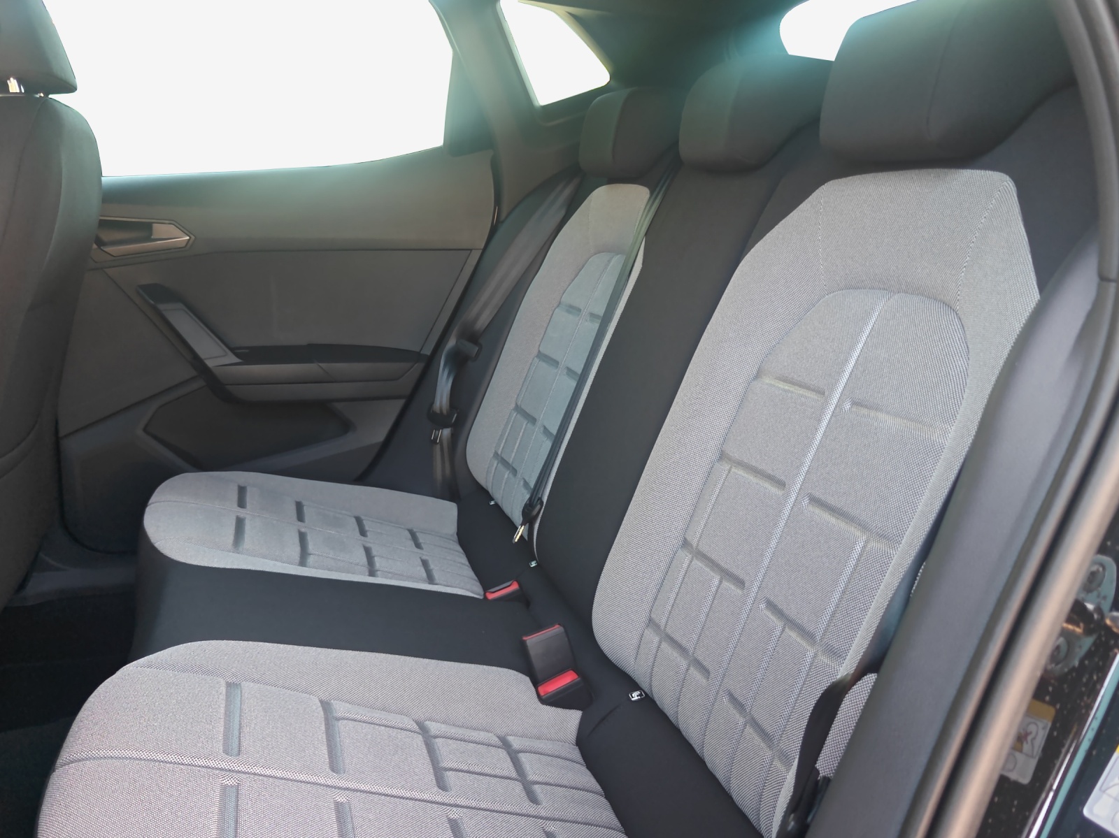 SEAT Ibiza 1.0 EcoTSI FR DSG-image-11