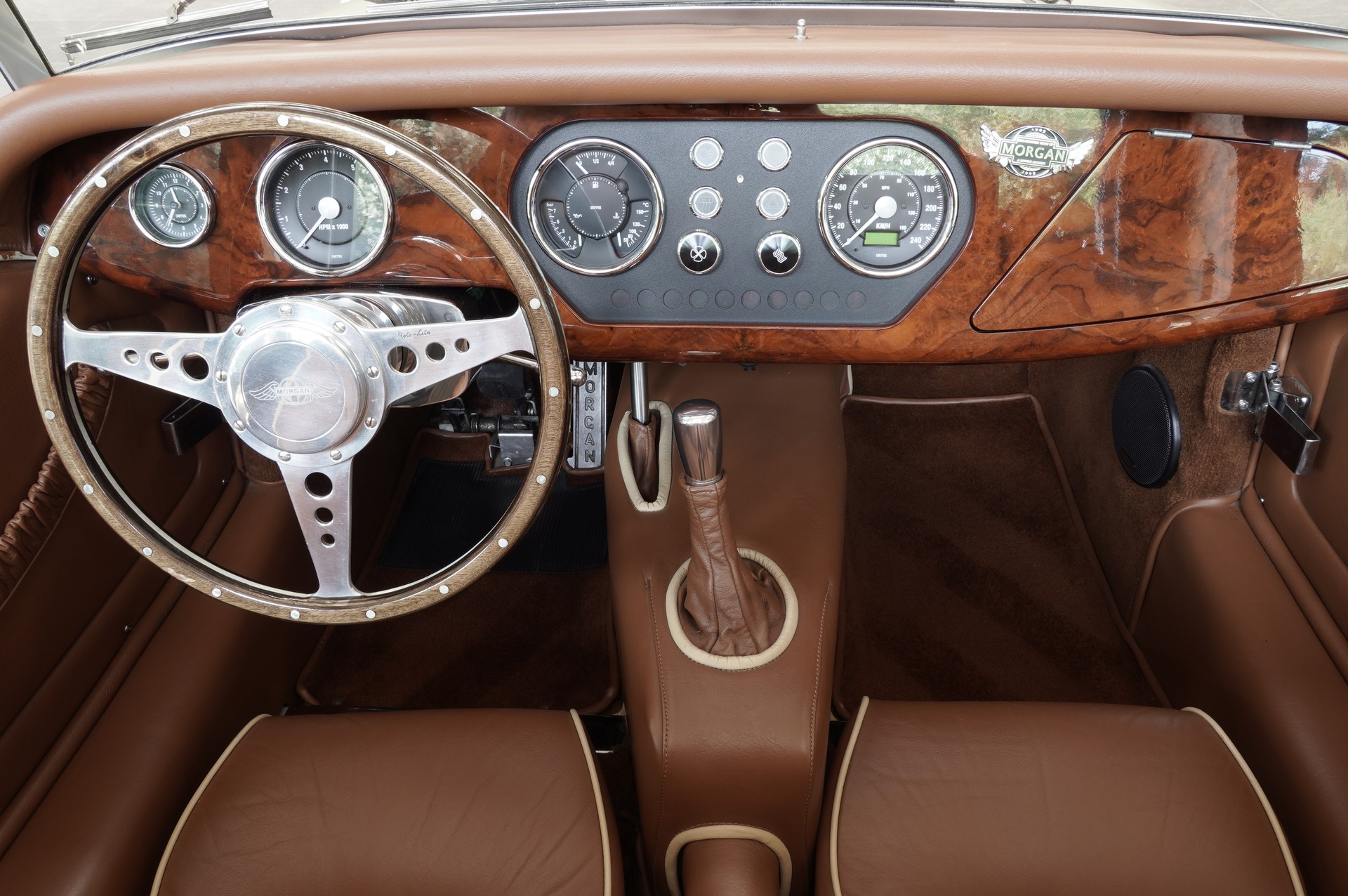 MORGAN Plus 4 2.0 Swiss Pack-image-13