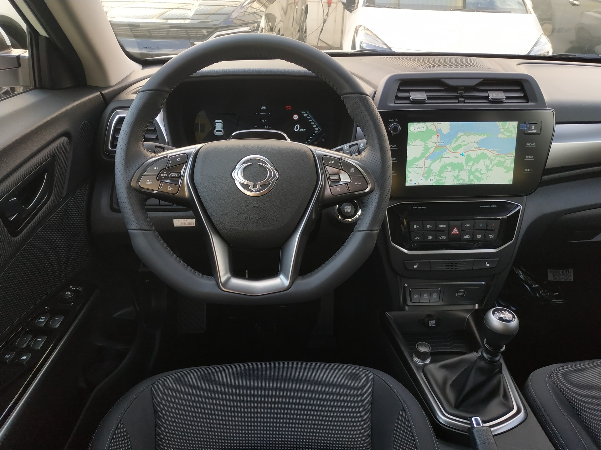 KGM-SsangYong Tivoli 1.5 T GDI Steel 4WD-image-10