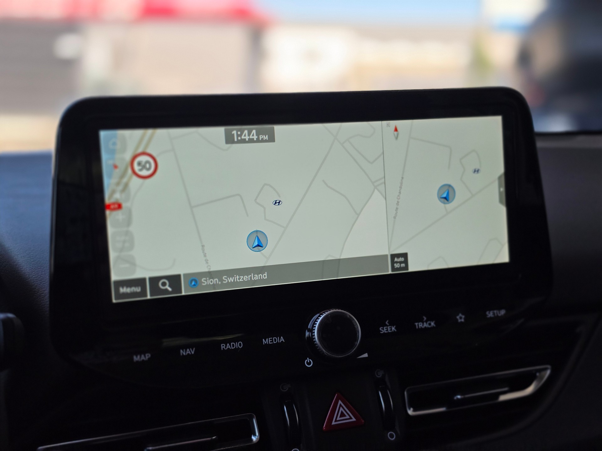HYUNDAI i30 1.5 T-GDi Amplia DCT-image-9