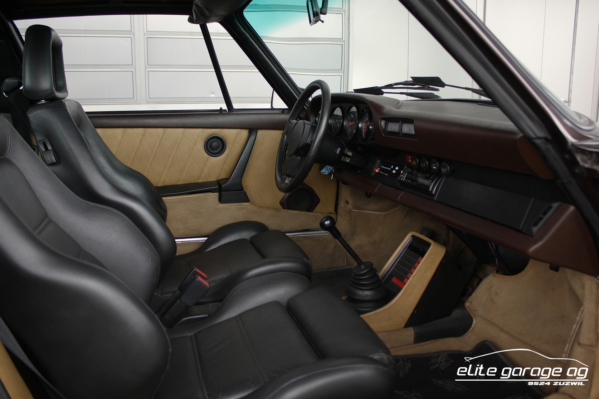 PORSCHE 911 SC Targa-image-15