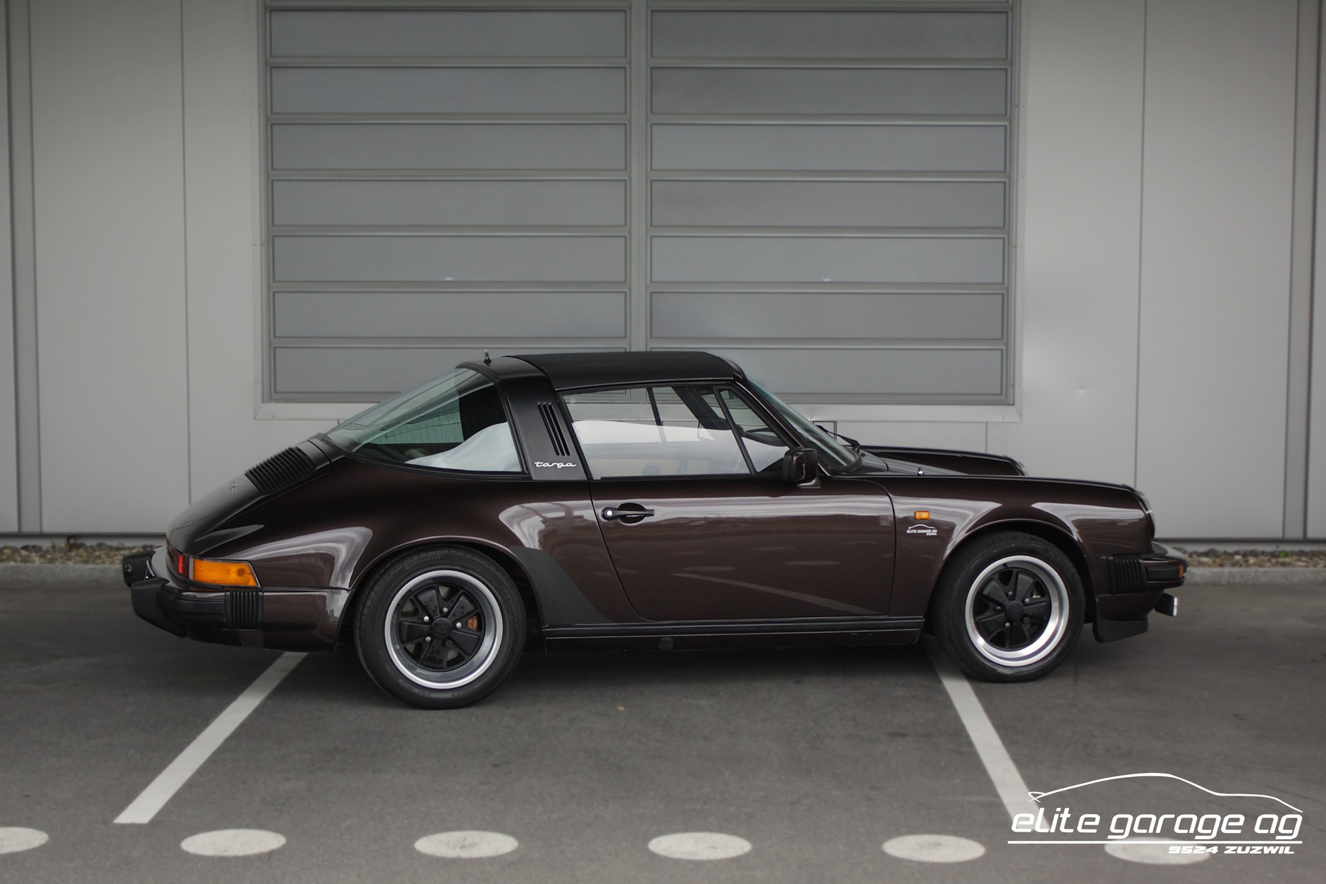 PORSCHE 911 SC Targa-image-4
