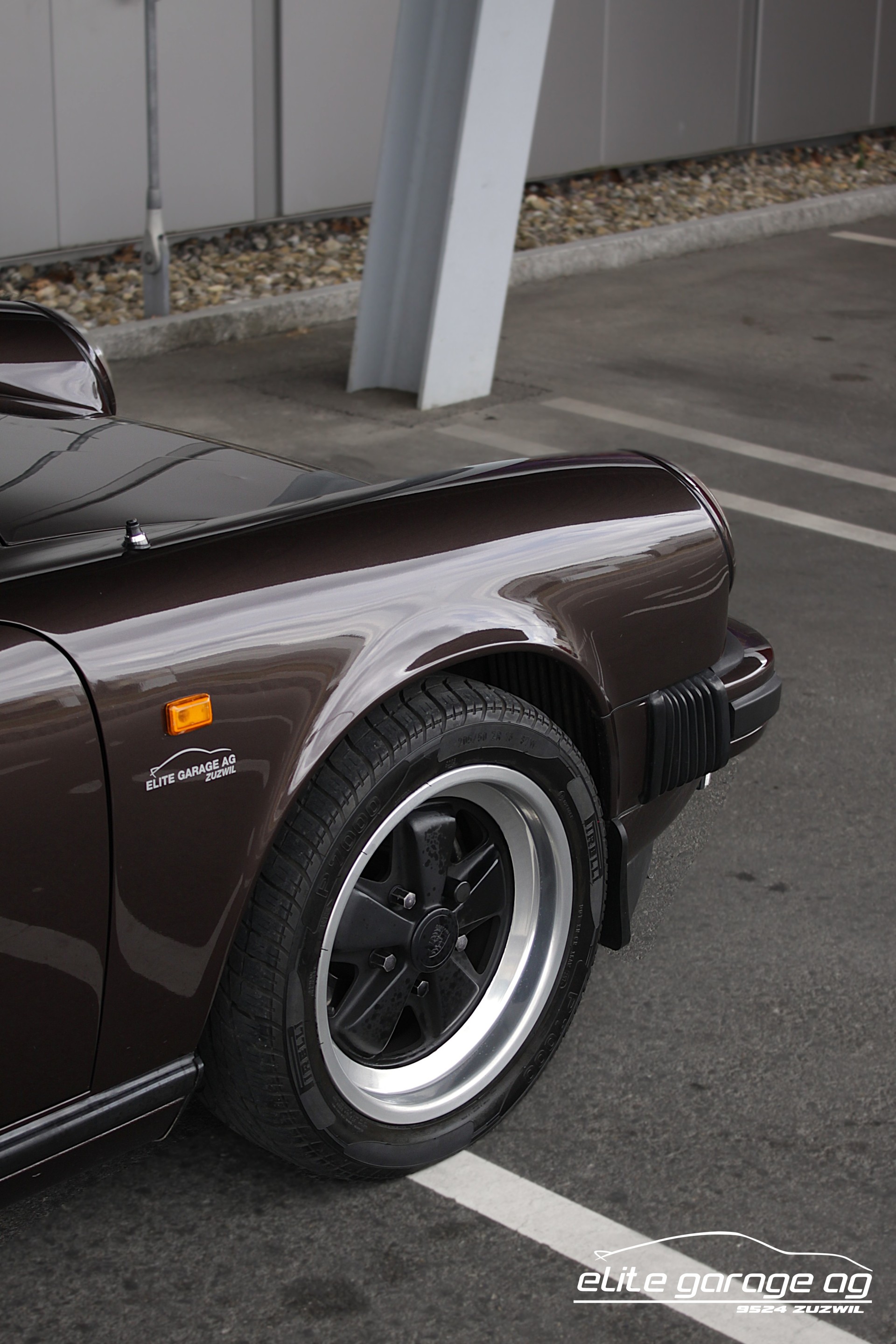 PORSCHE 911 SC Targa-image-10