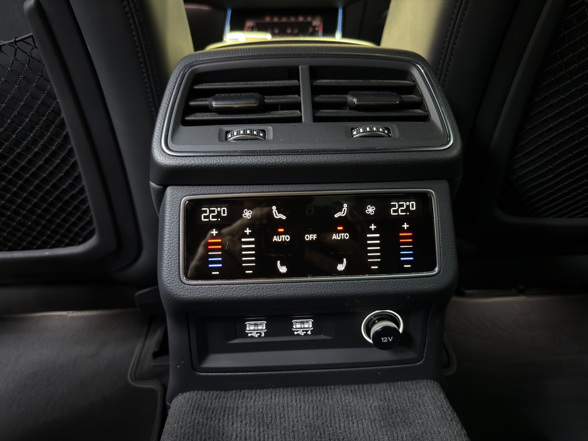 AUDI A6 Limousine 55 TFSI Sport quattro S-tronic-image-29