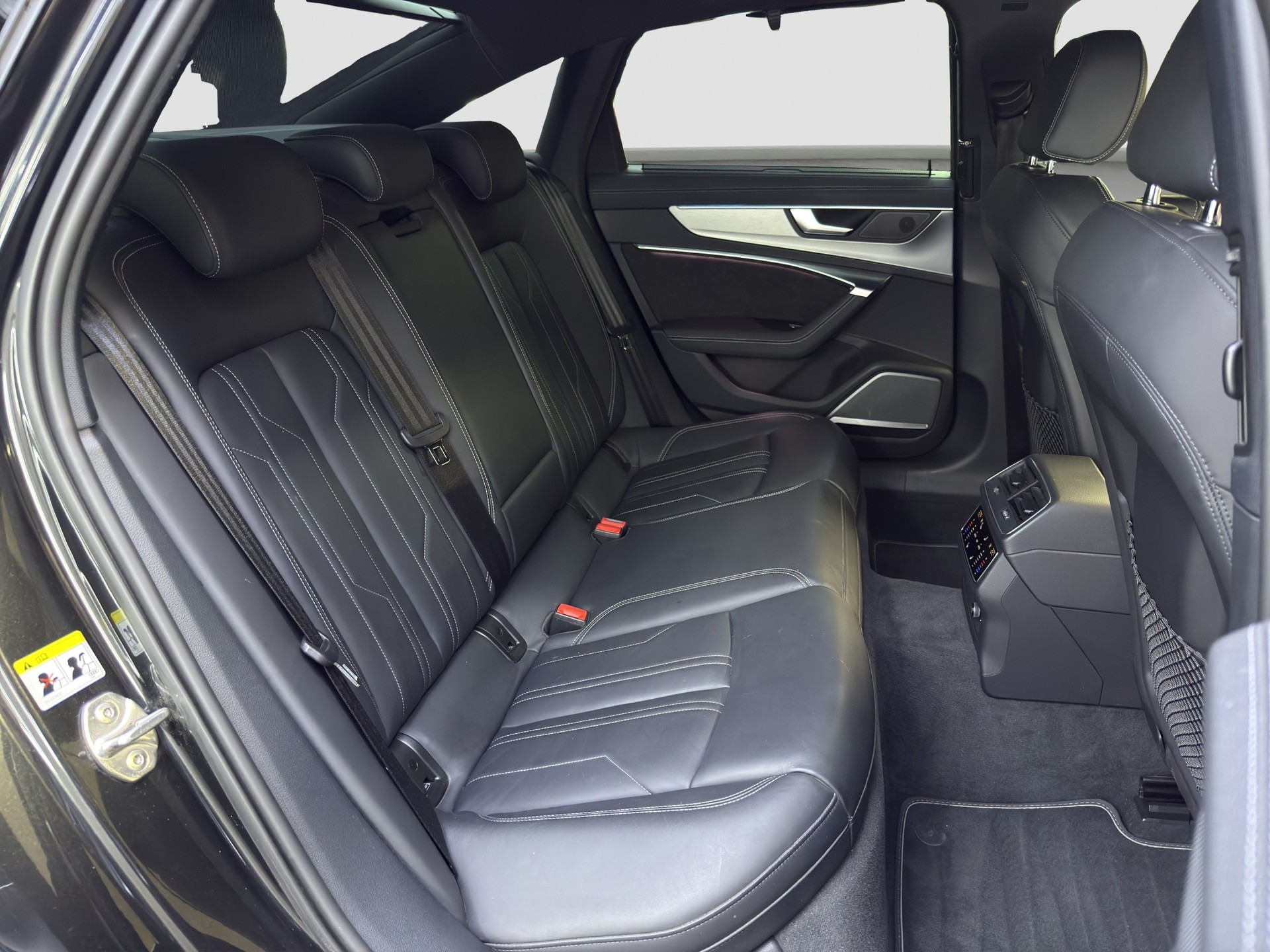 AUDI A6 Limousine 55 TFSI Sport quattro S-tronic-image-17