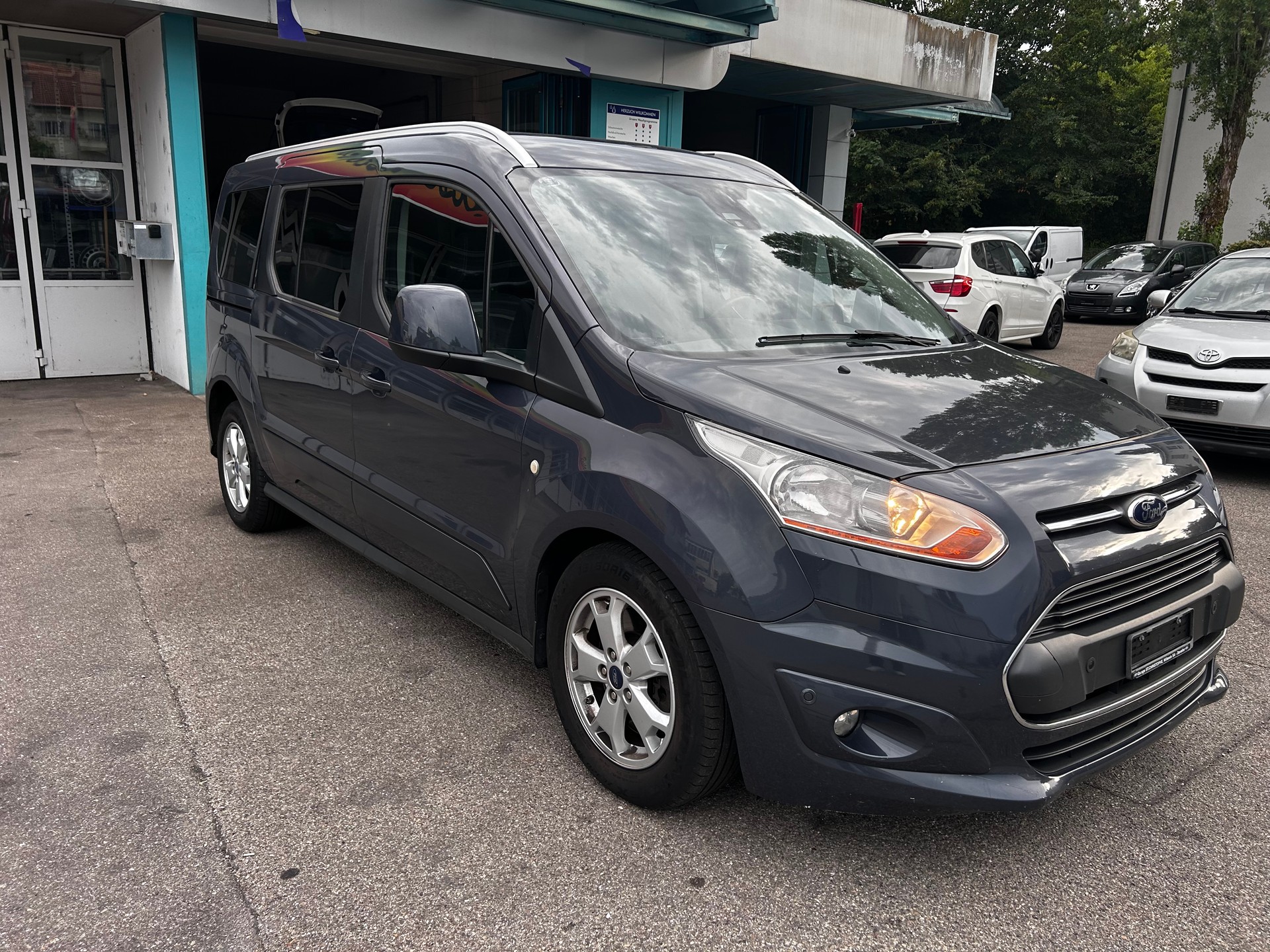 FORD Grand Tourneo Connect 1.6 TDCi Ambiente-image-2
