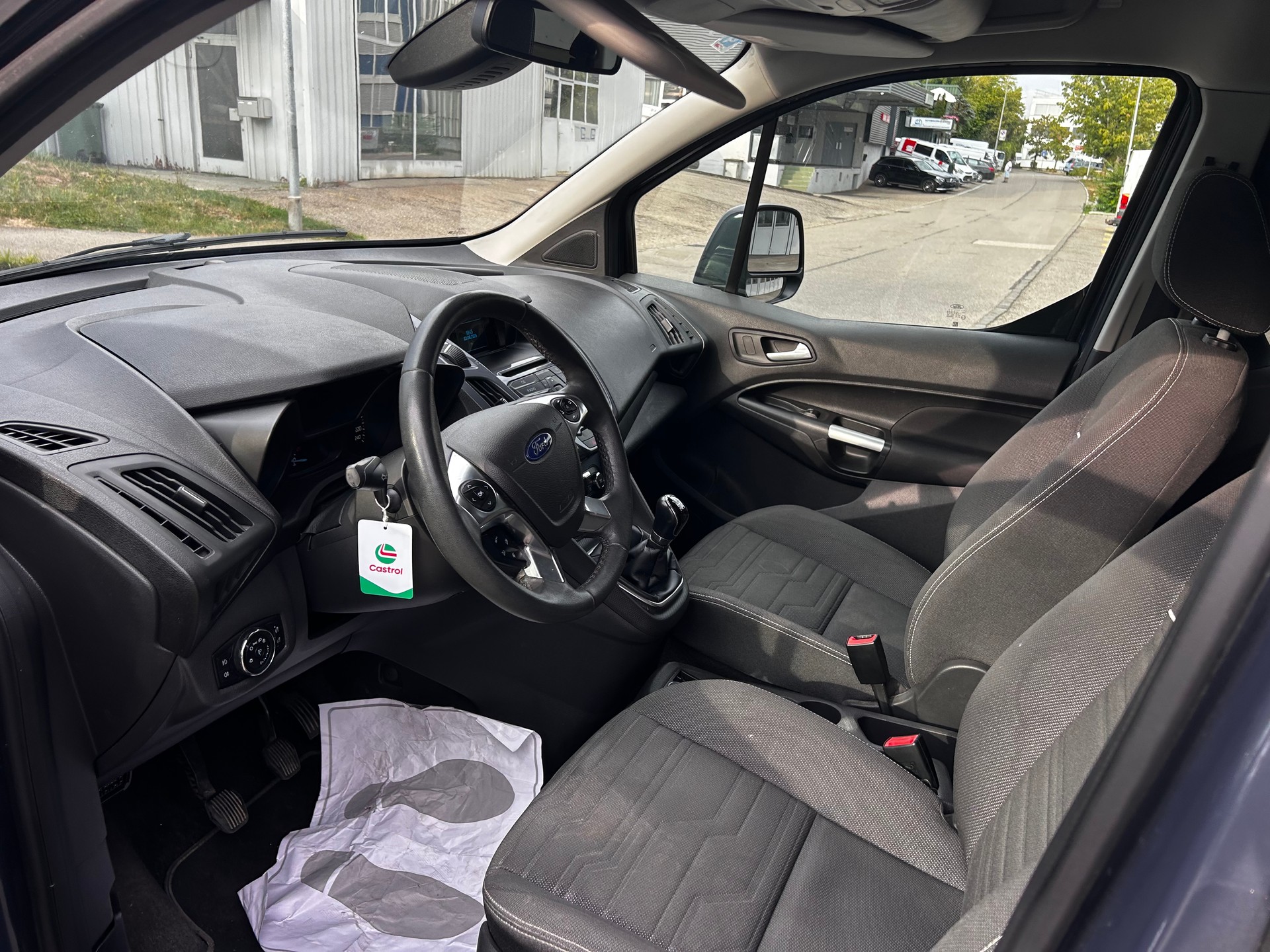 FORD Grand Tourneo Connect 1.6 TDCi Ambiente-image-12