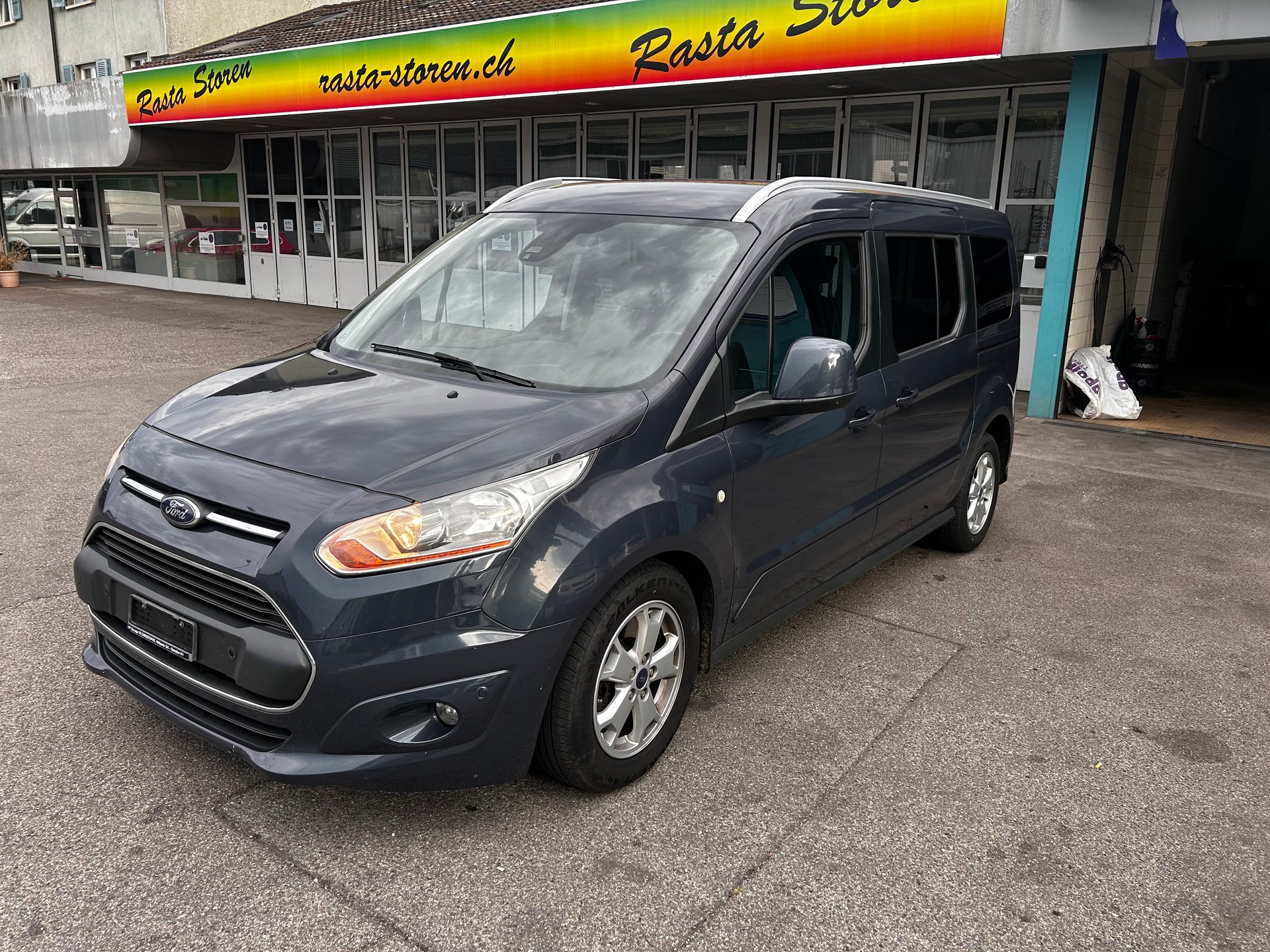 FORD Grand Tourneo Connect 1.6 TDCi Ambiente-image-1