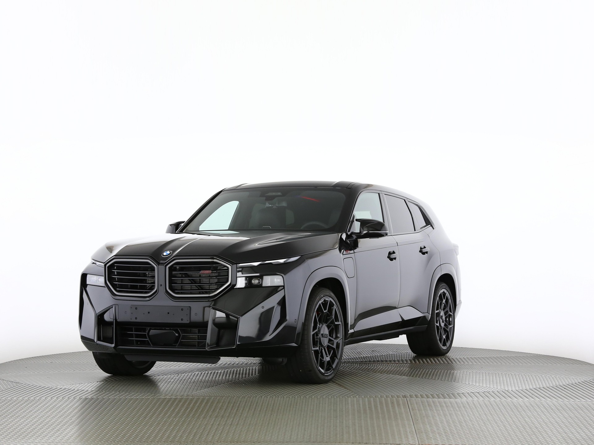 BMW XM Label Plug-in Hybrid-image-0