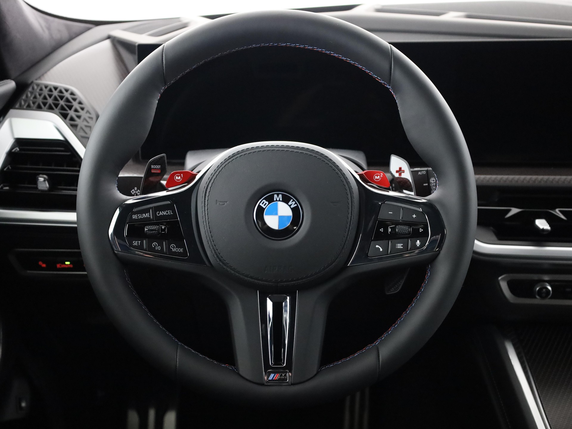 BMW XM Label Plug-in Hybrid-image-18