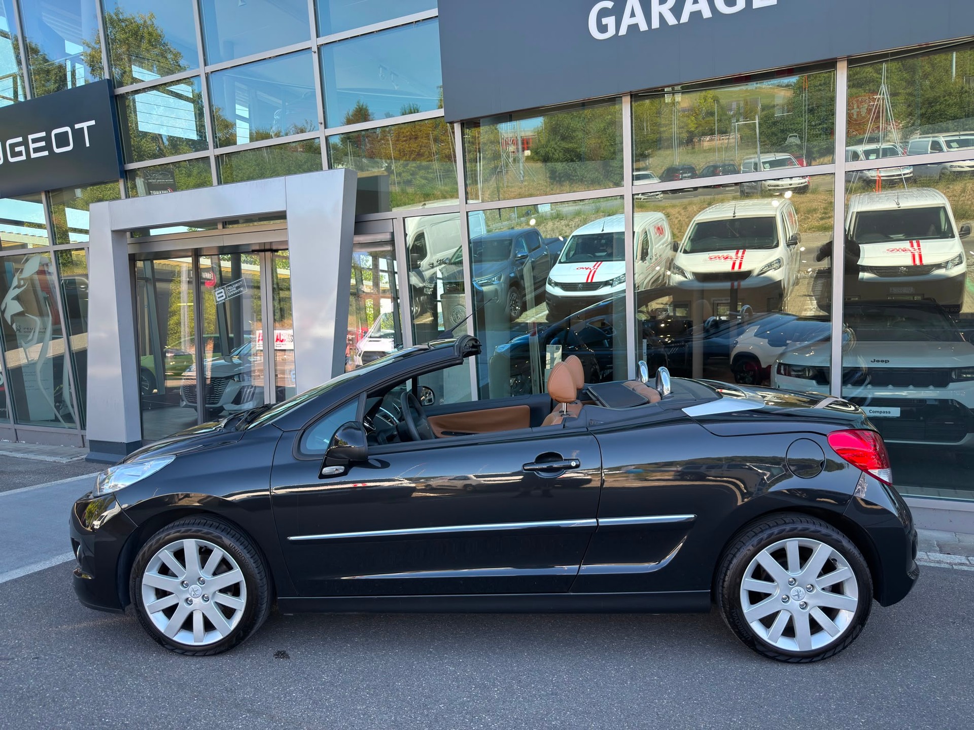PEUGEOT 207 CC 1.6 16V Swiss Collector-image-4