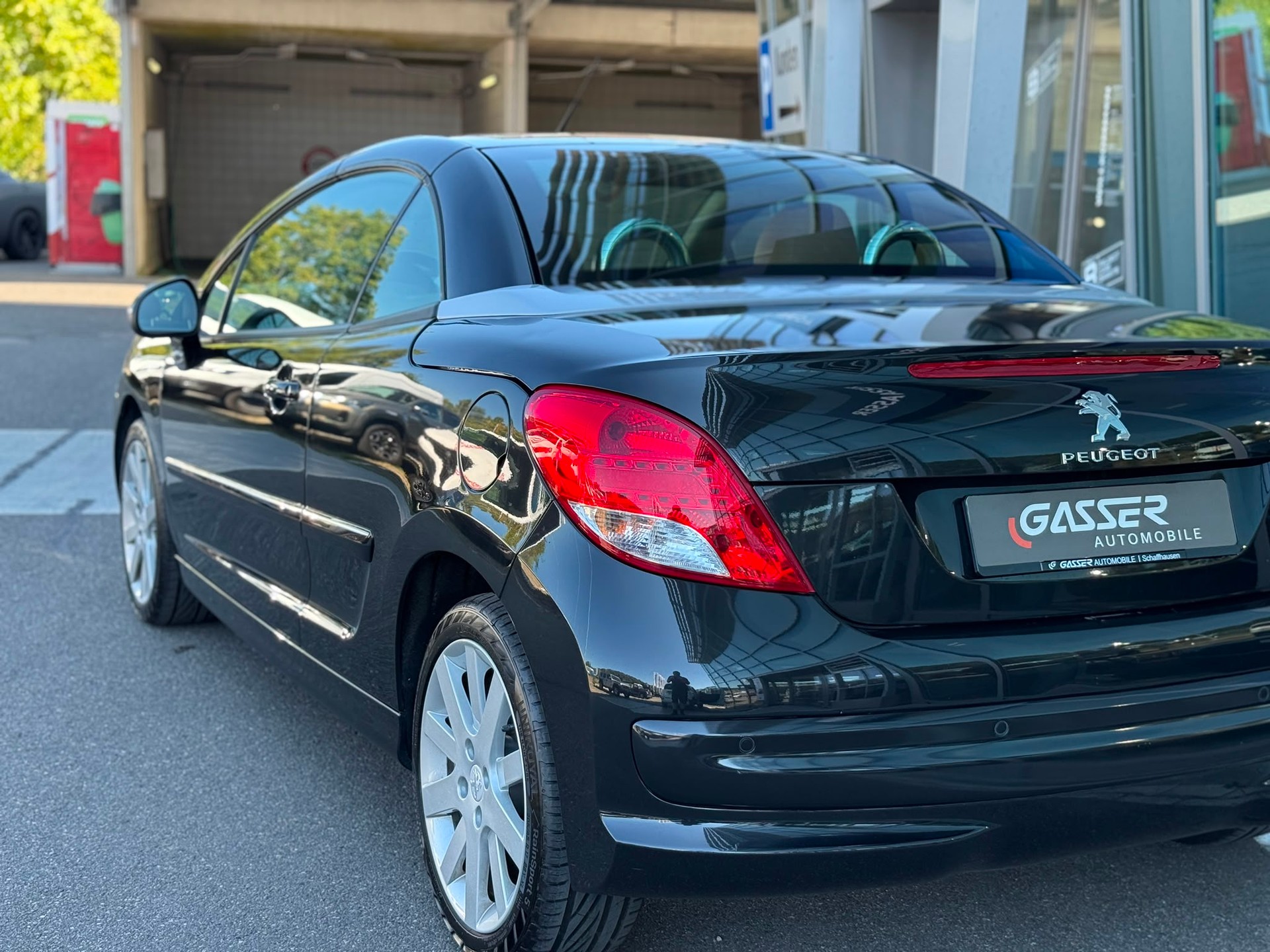 PEUGEOT 207 CC 1.6 16V Swiss Collector-image-6