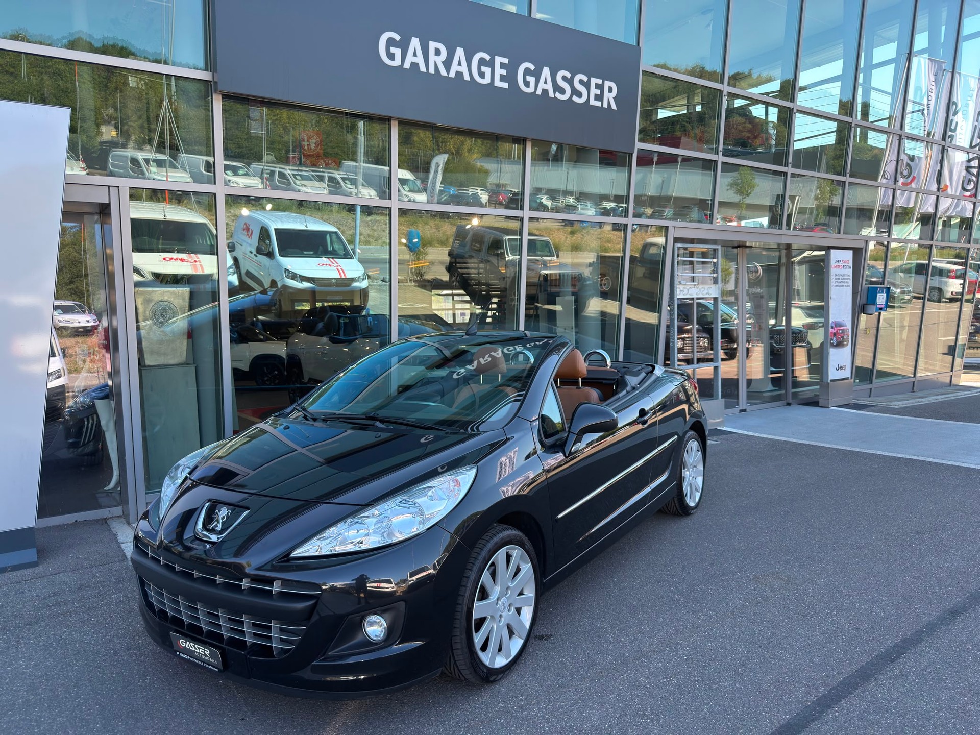 PEUGEOT 207 CC 1.6 16V Swiss Collector-image-1