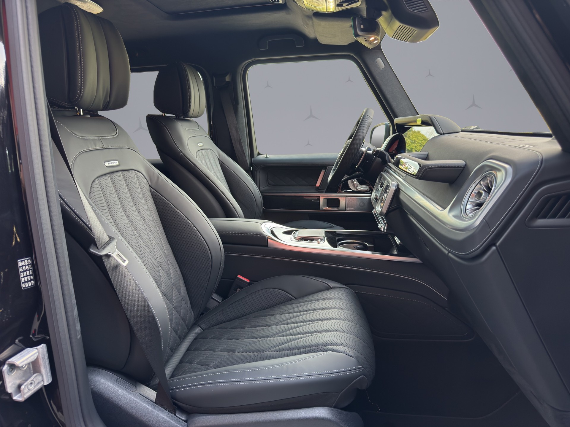 MERCEDES-BENZ G 63 AMG-image-14
