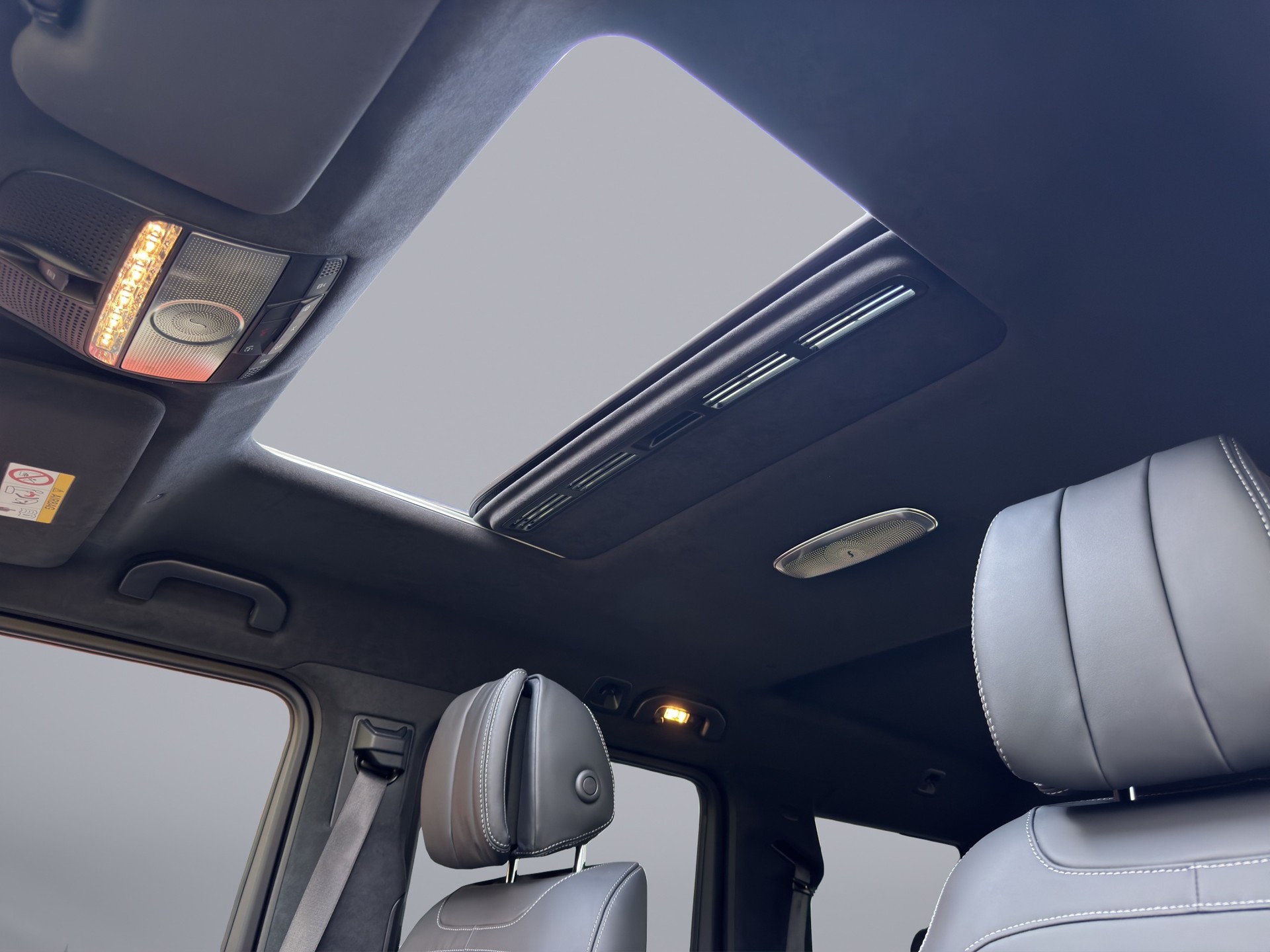 MERCEDES-BENZ G 63 AMG-image-15