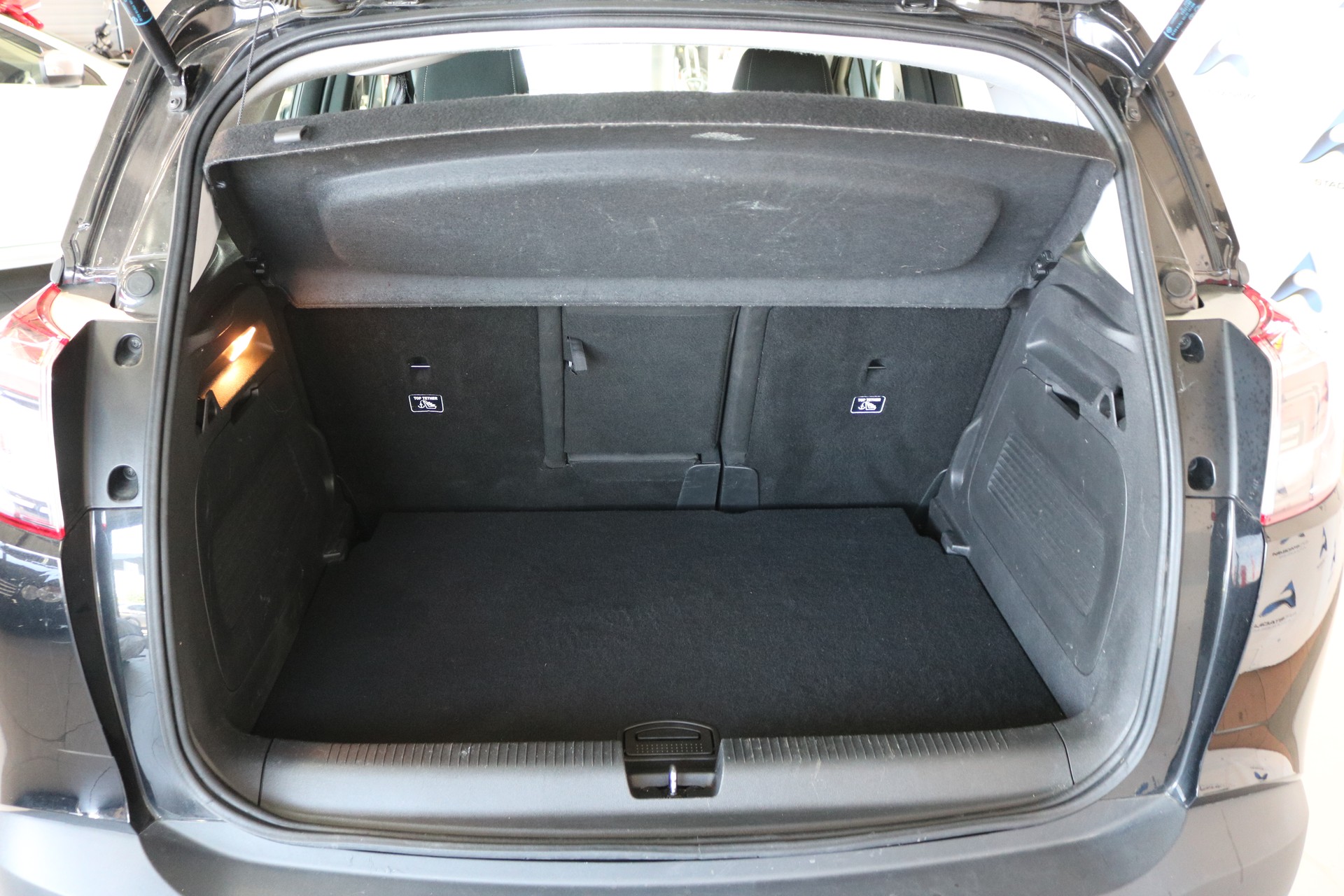 OPEL Crossland X 1.2i 120 Years Edition-image-47