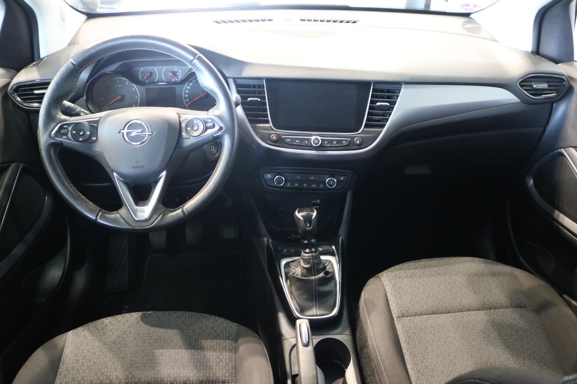 OPEL Crossland X 1.2i 120 Years Edition-image-1