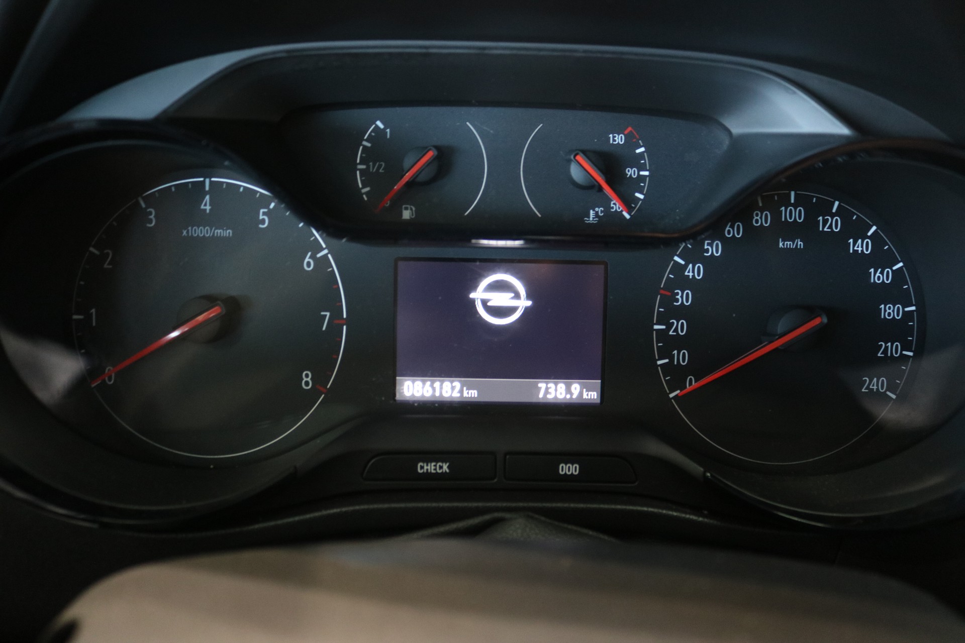 OPEL Crossland X 1.2i 120 Years Edition-image-46