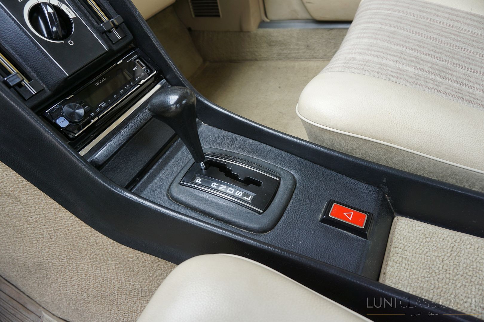 MERCEDES-BENZ 280 S W116-image-17
