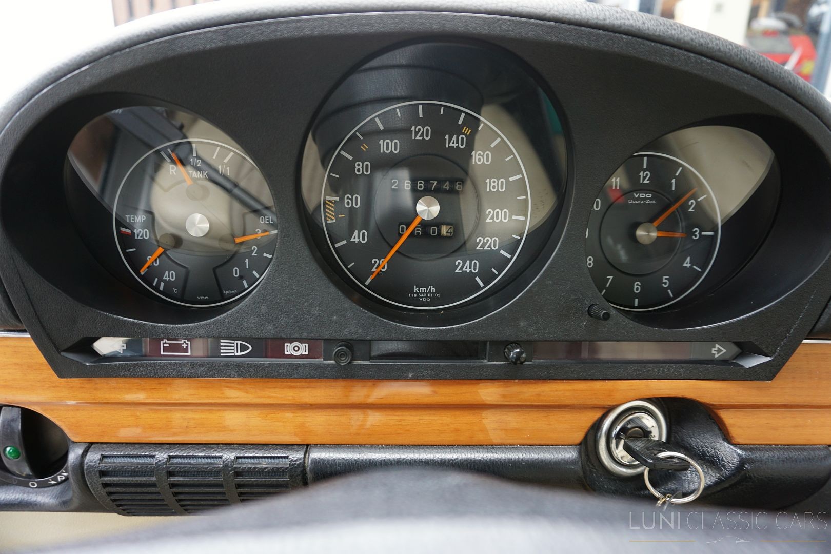 MERCEDES-BENZ 280 S W116-image-14