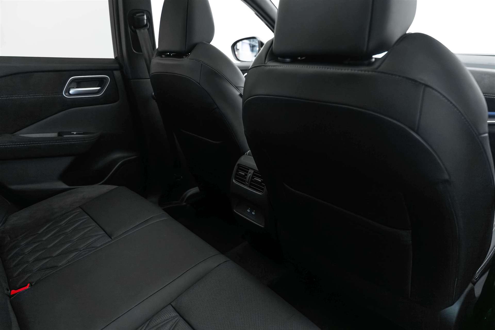 NISSAN NISSAN Qashqai 1.3 DIG-T MHEV Tekna+ 4x4 Xtronic-Automat-image-15