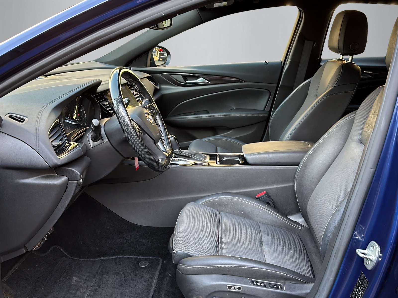 OPEL Insignia Grand Sport 2.0 T Business-image-2