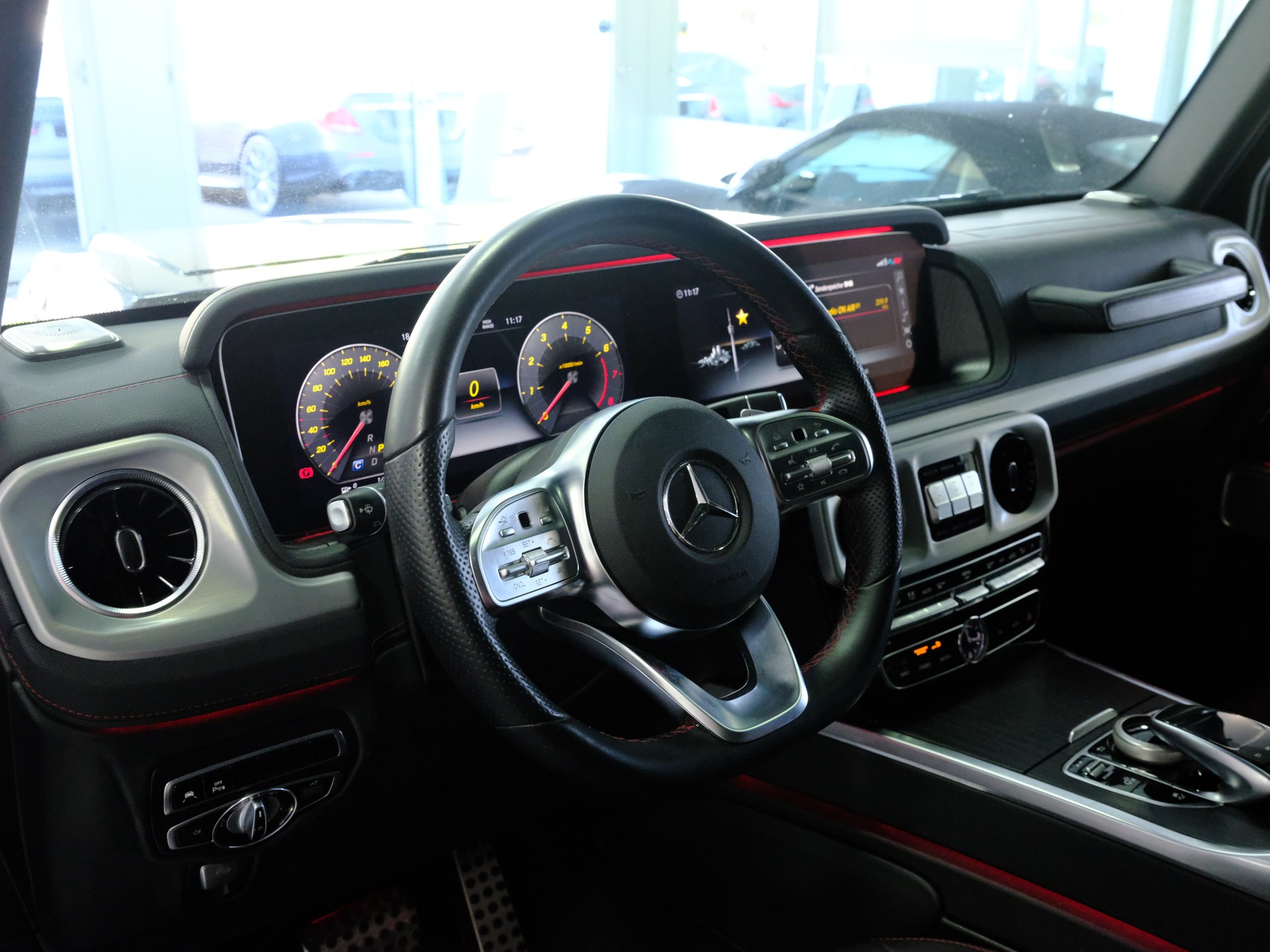 MERCEDES-BENZ G 500 AMG Line 9G-Tronic-image-7