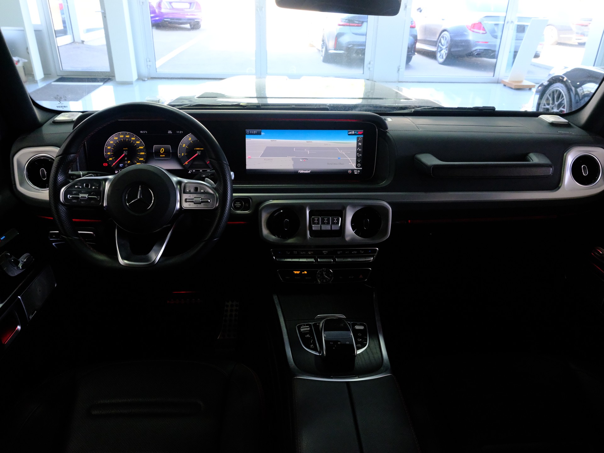 MERCEDES-BENZ G 500 AMG Line 9G-Tronic-image-11