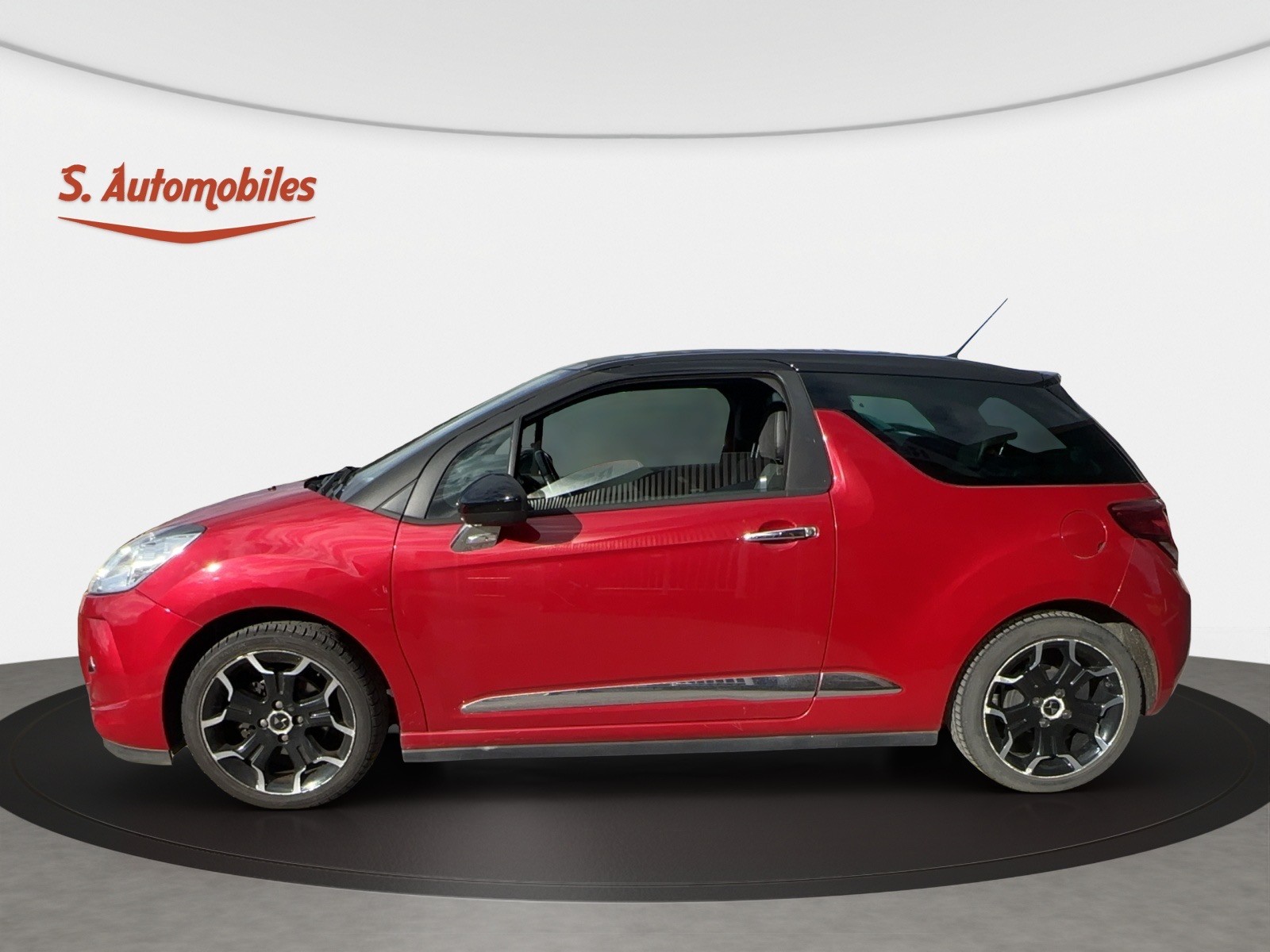 DS AUTOMOBILES DS3 1.2 VTi SO Chic ETG5-image-1