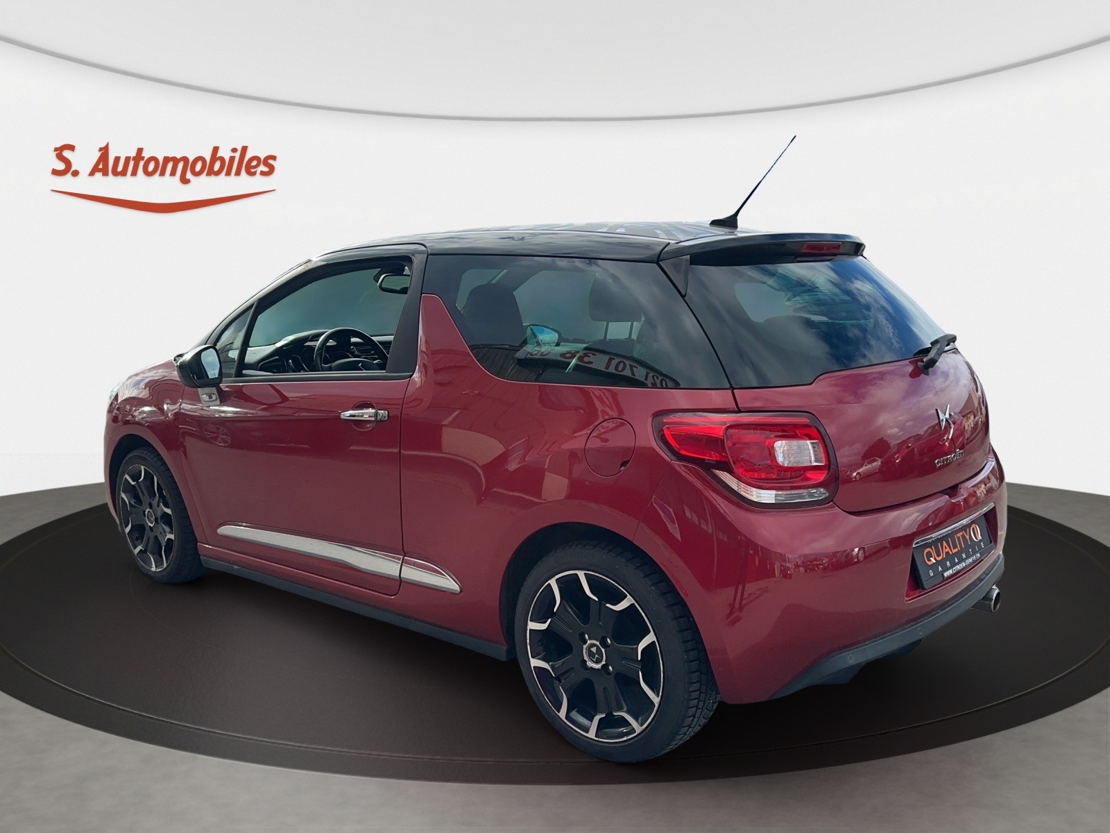 DS AUTOMOBILES DS3 1.2 VTi SO Chic ETG5-image-3