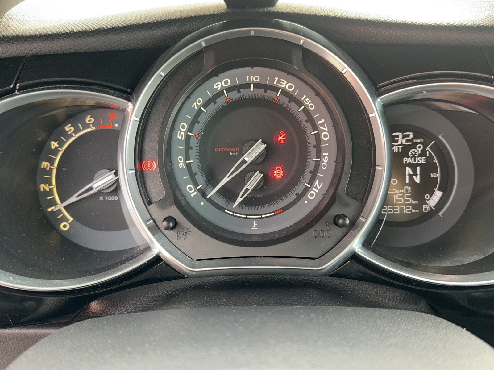DS AUTOMOBILES DS3 1.2 VTi SO Chic ETG5-image-10
