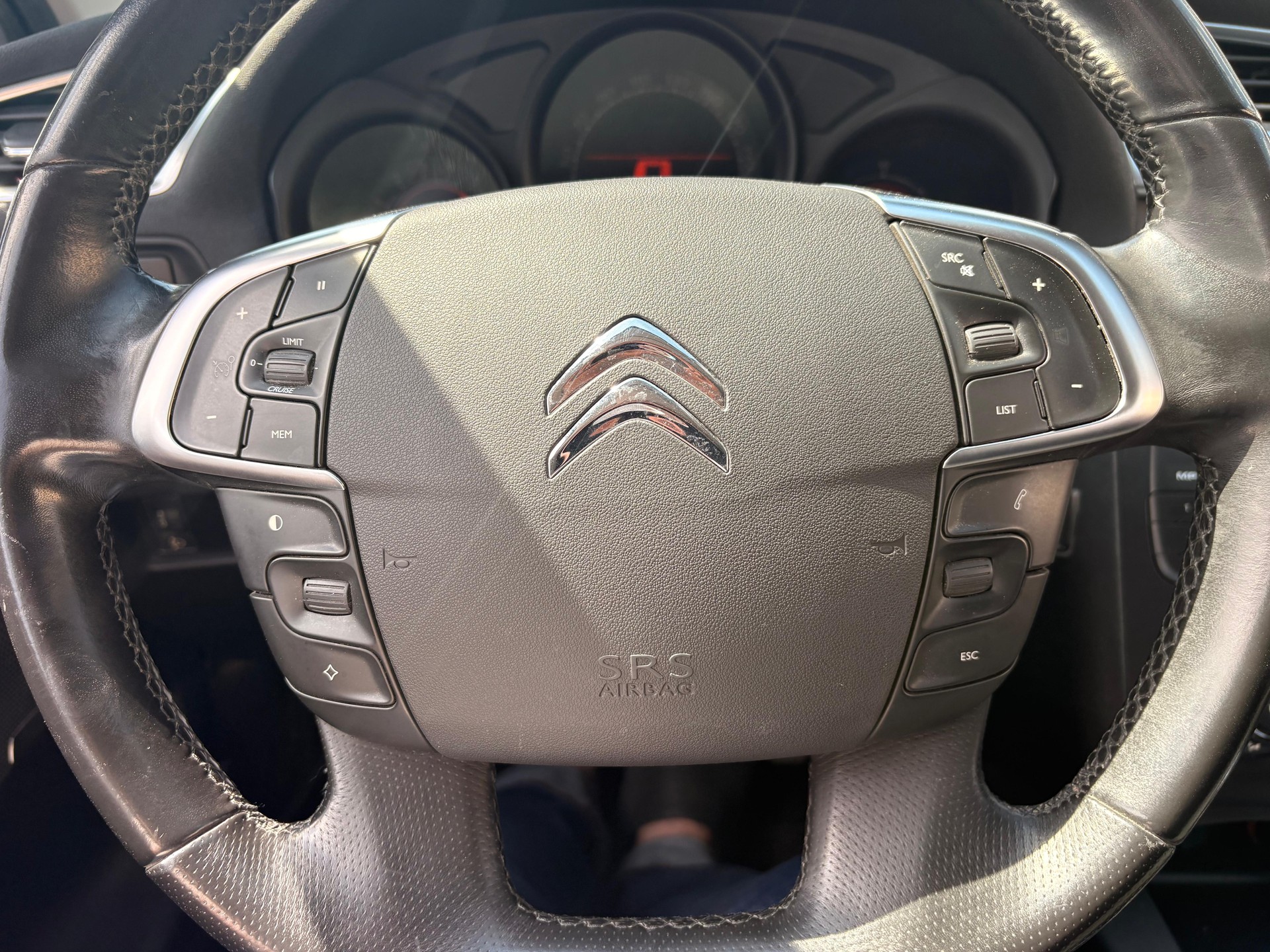 CITROEN C4 Berline 1.6 HDi Séduction-image-6