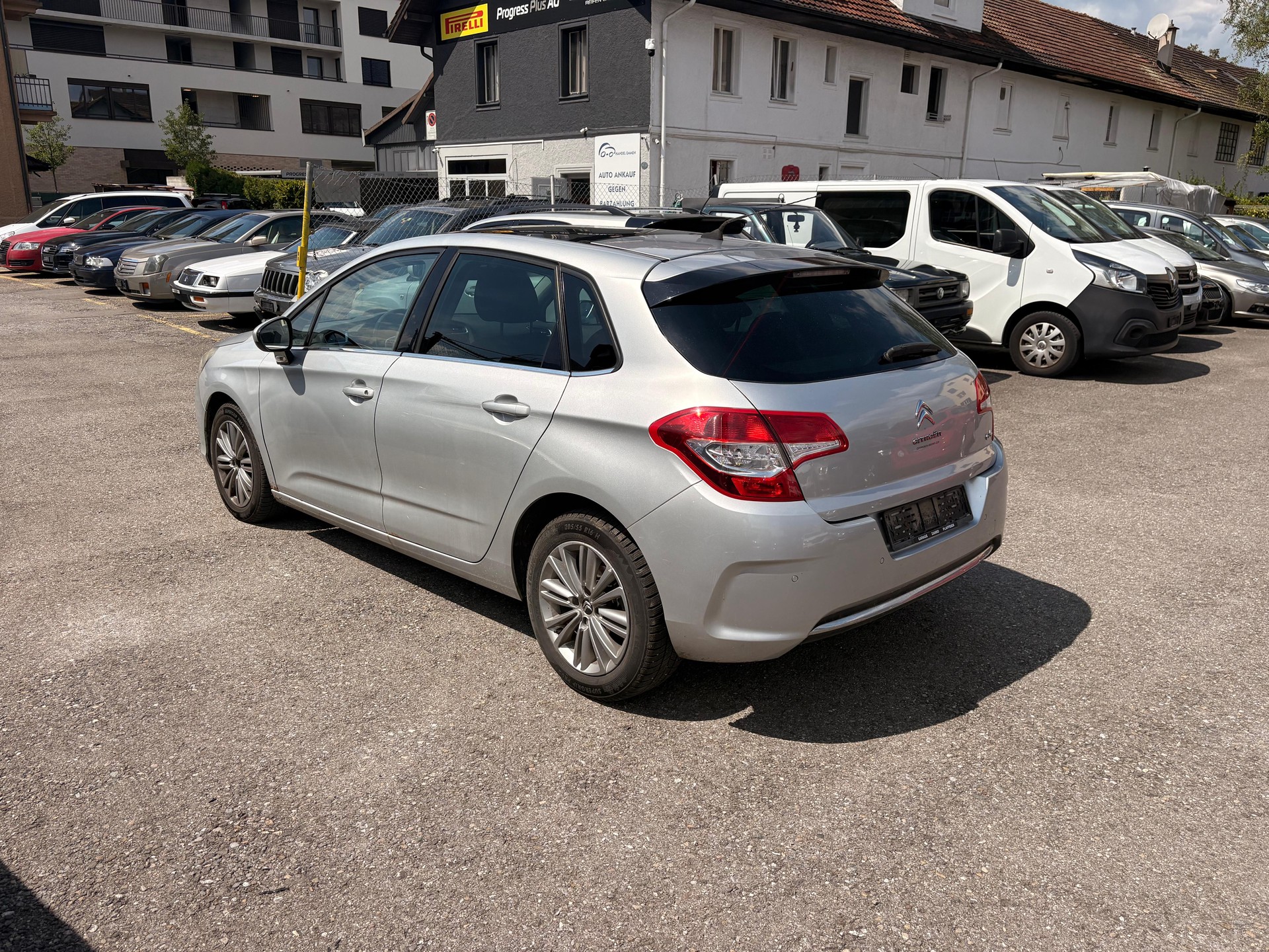 CITROEN C4 Berline 1.6 HDi Séduction-image-2