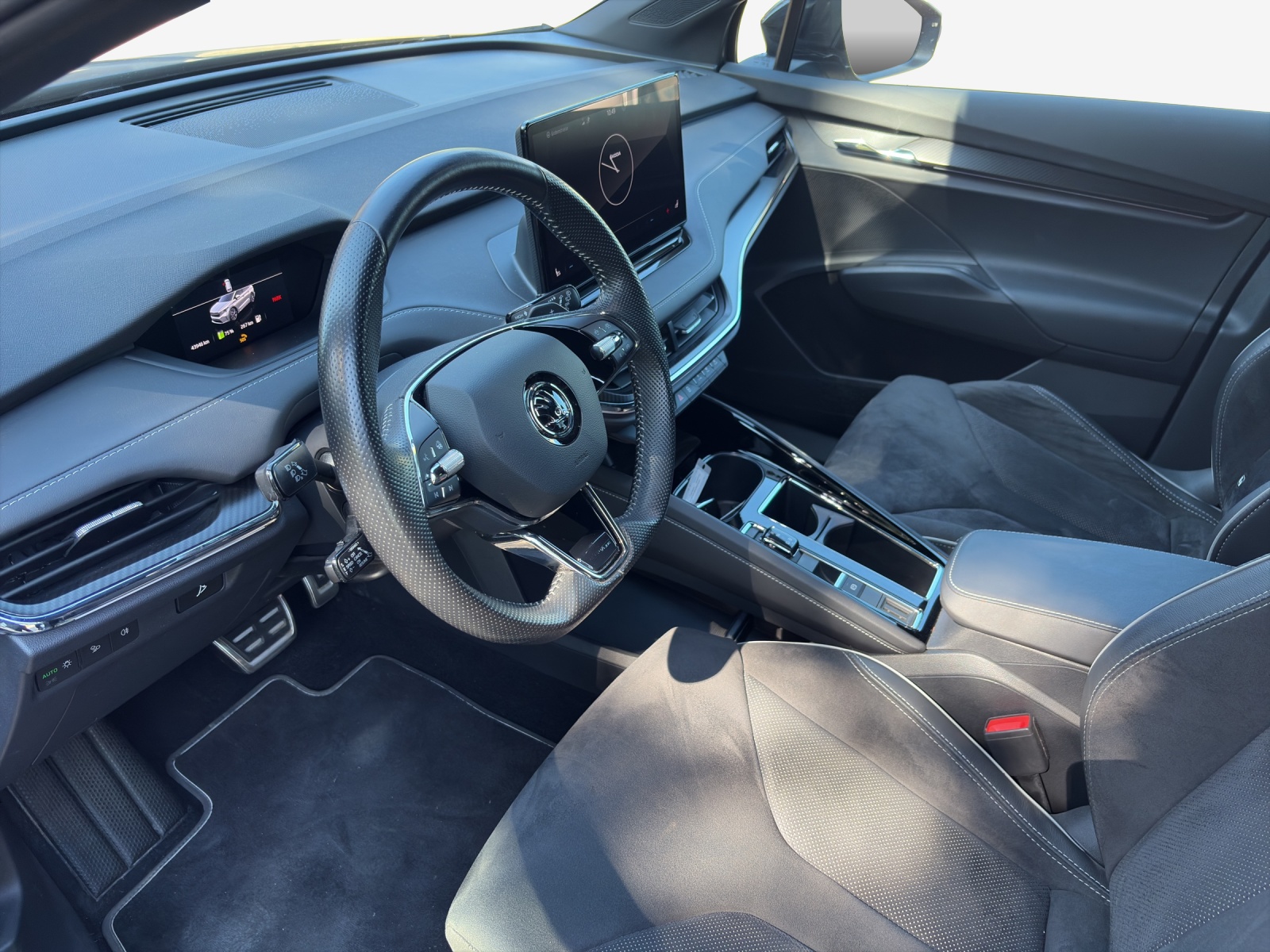 SKODA Enyaq iV 60 SportLine-image-8