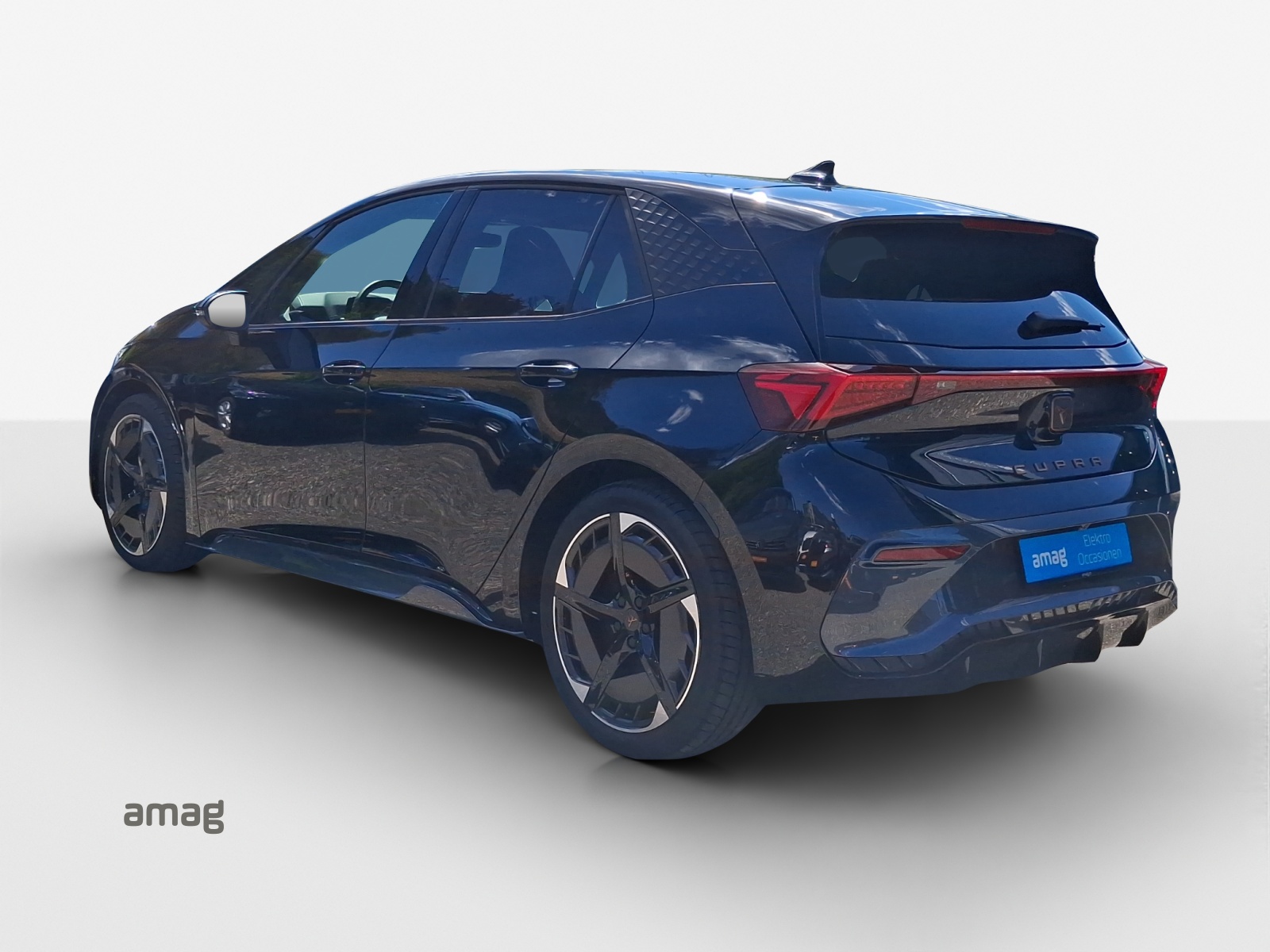 CUPRA Born 79 kWh e-Boost Adrenaline-image-2