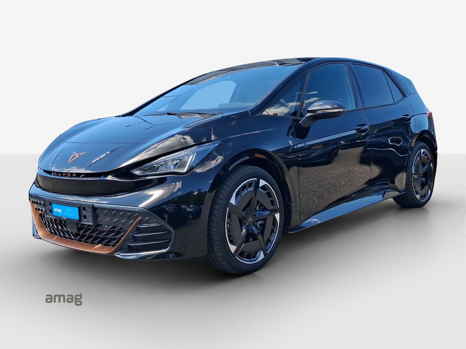 CUPRA Born 79 kWh e-Boost Adrenaline-image-0