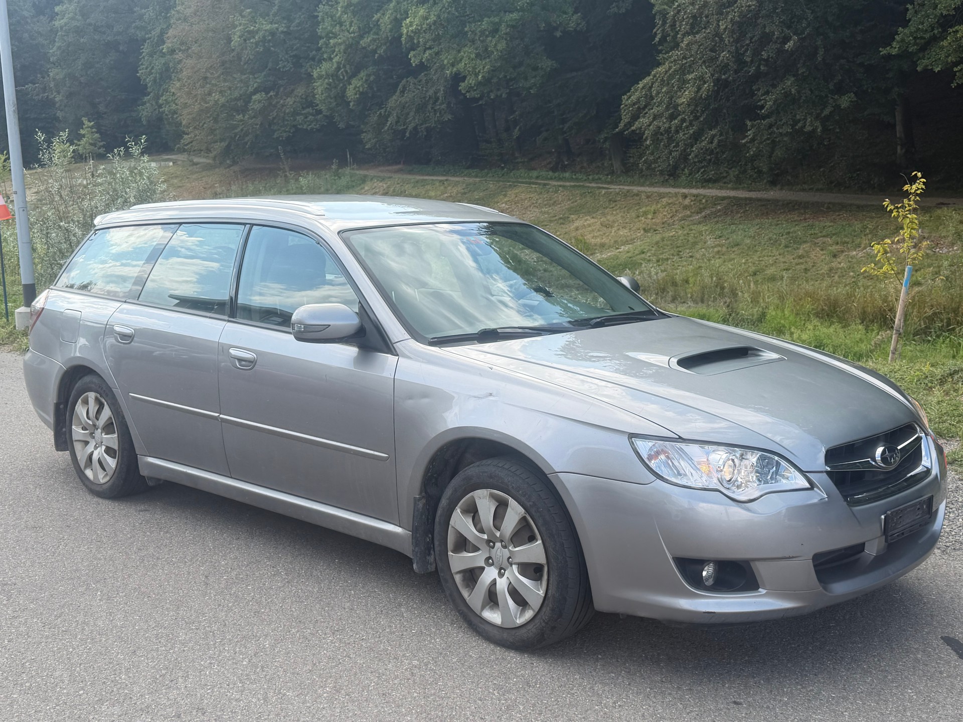 SUBARU Legacy 2.0D AWD Swiss-image-0