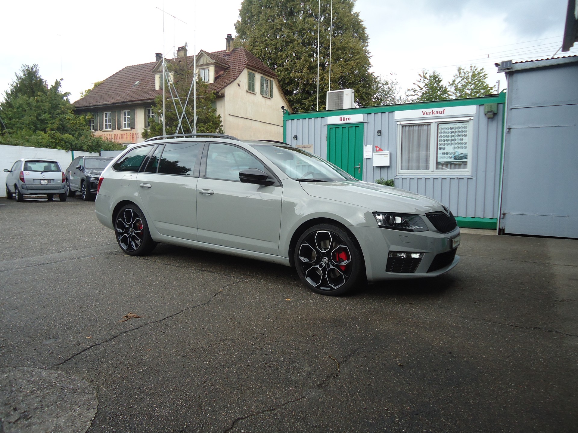SKODA Octavia Combi 2.0 TSI RS 230 DSG steelgrey ! !-image-0