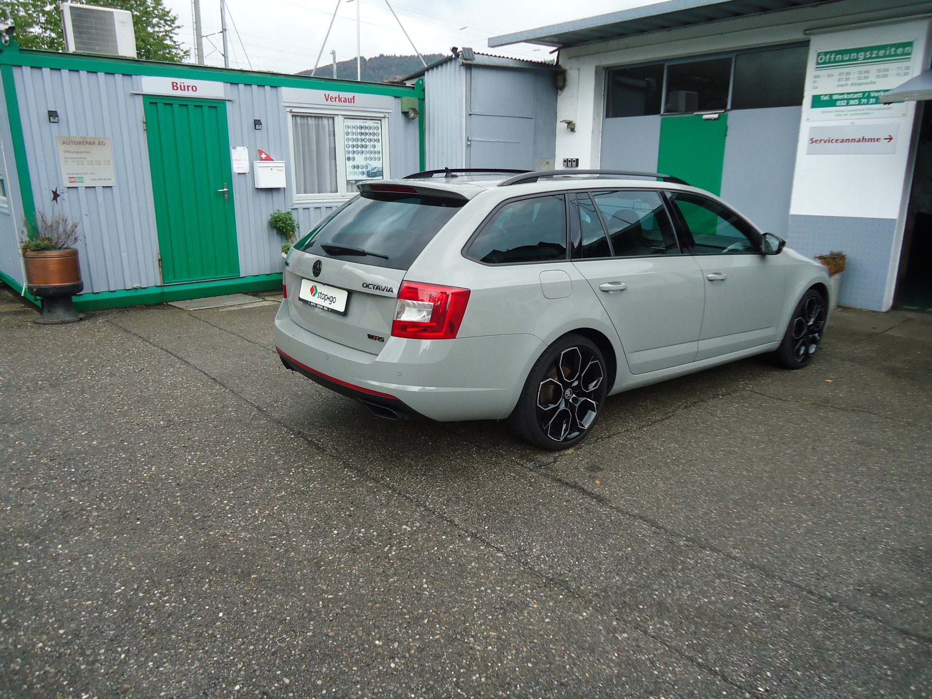 SKODA Octavia Combi 2.0 TSI RS 230 DSG steelgrey ! !-image-2