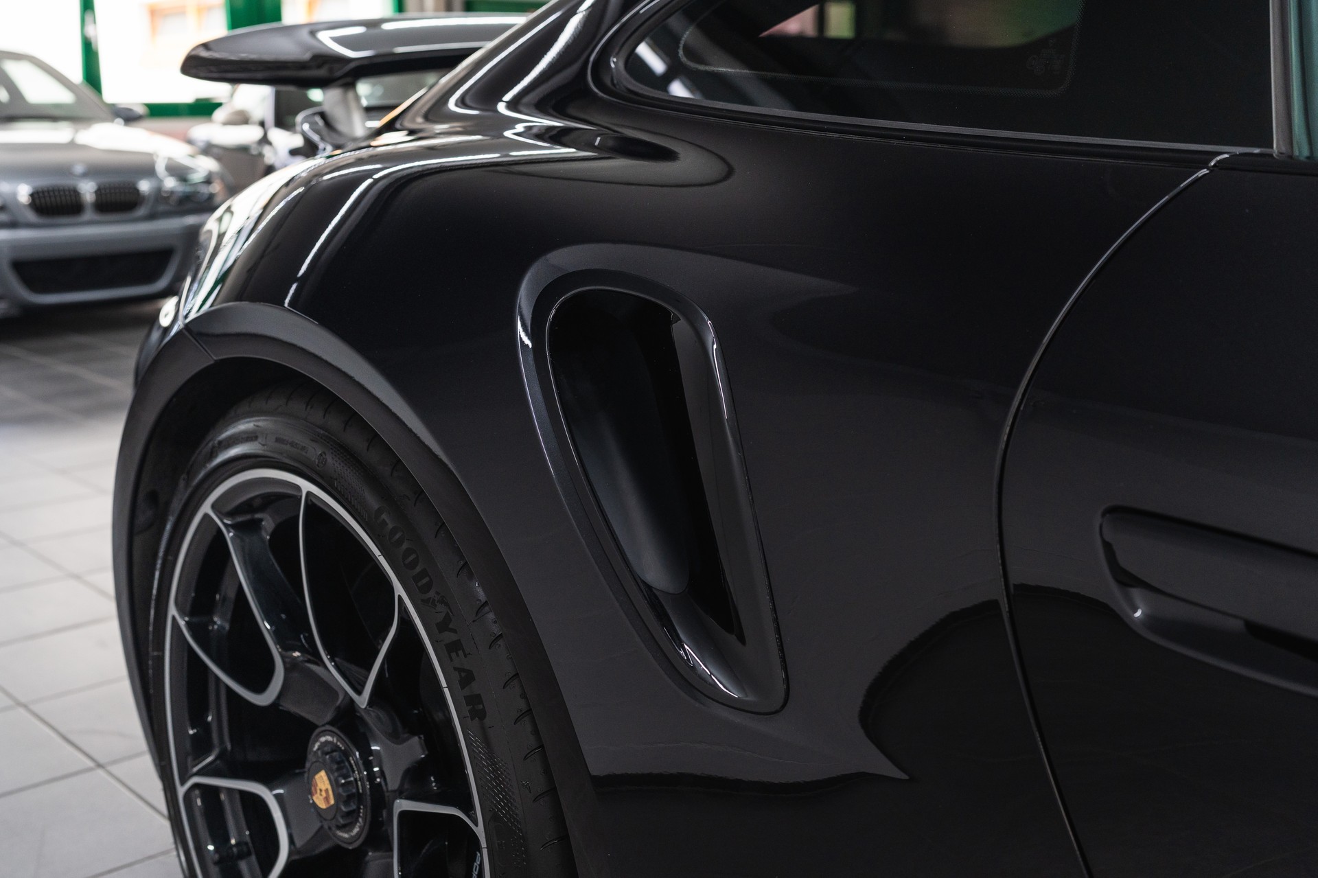 PORSCHE 911 Turbo S PDK-image-7