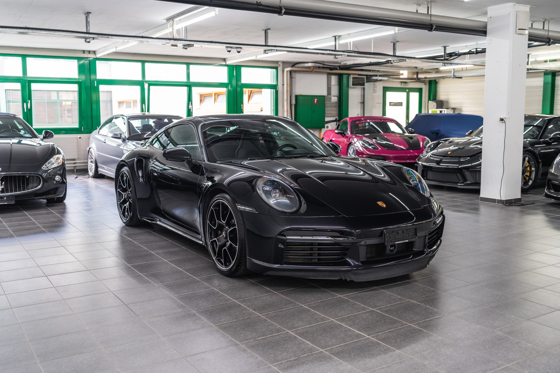 PORSCHE 911 Turbo S PDK-image-2