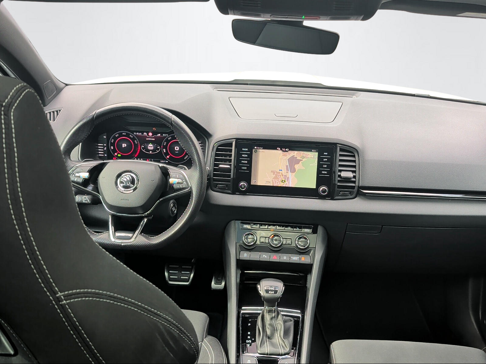 SKODA KAROQ 2.0 TSI SPORTLINE DSG 4X4-image-9