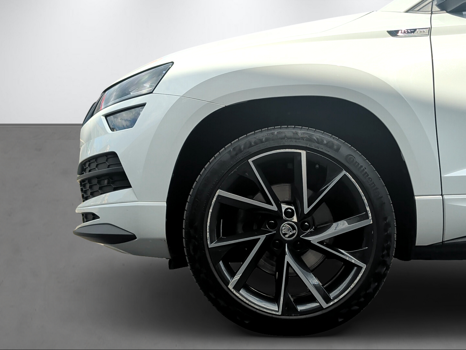 SKODA KAROQ 2.0 TSI SPORTLINE DSG 4X4-image-3