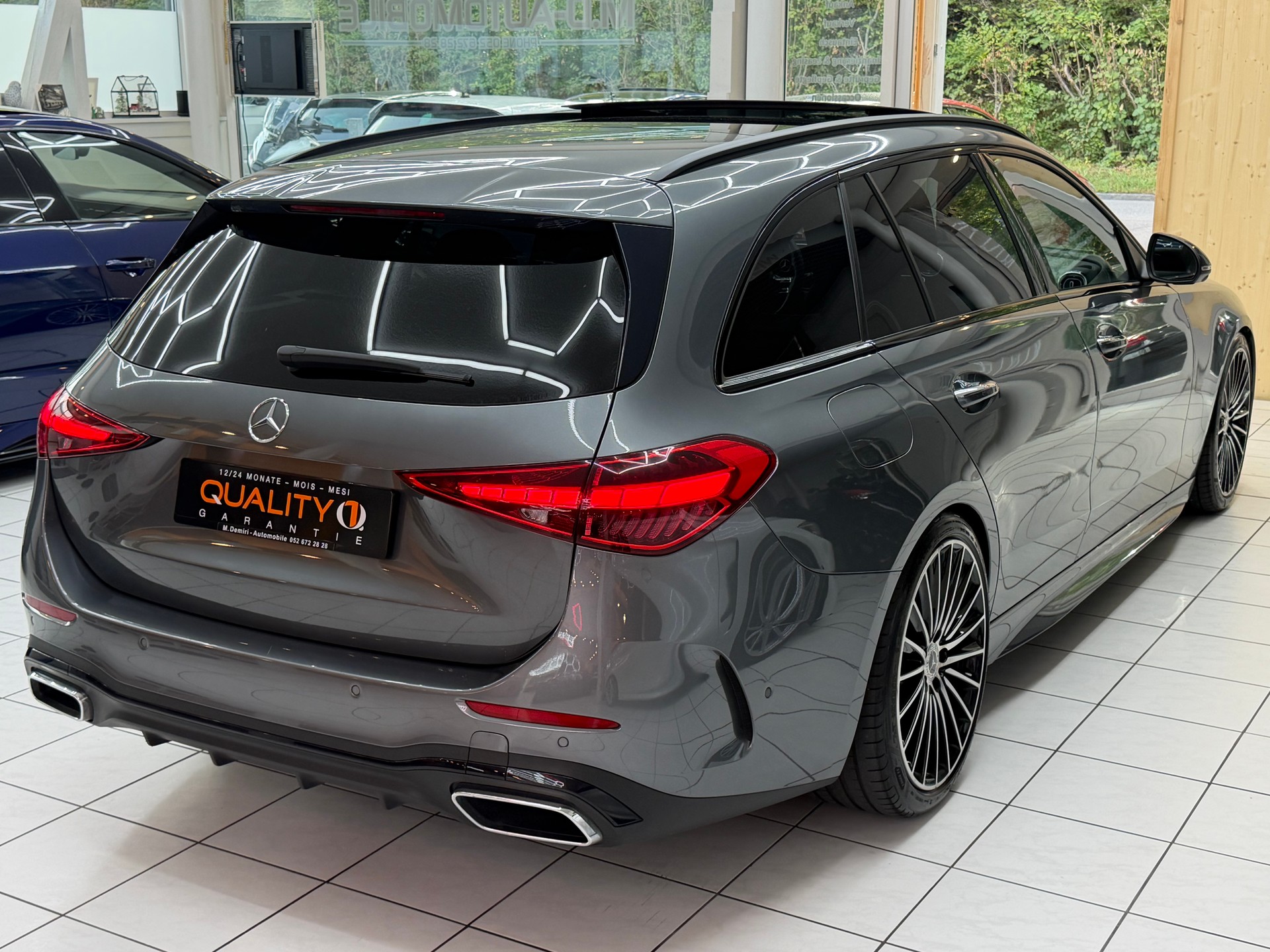 MERCEDES-BENZ C 220 d Swiss Star AMG Line 4matic Kombi-image-9