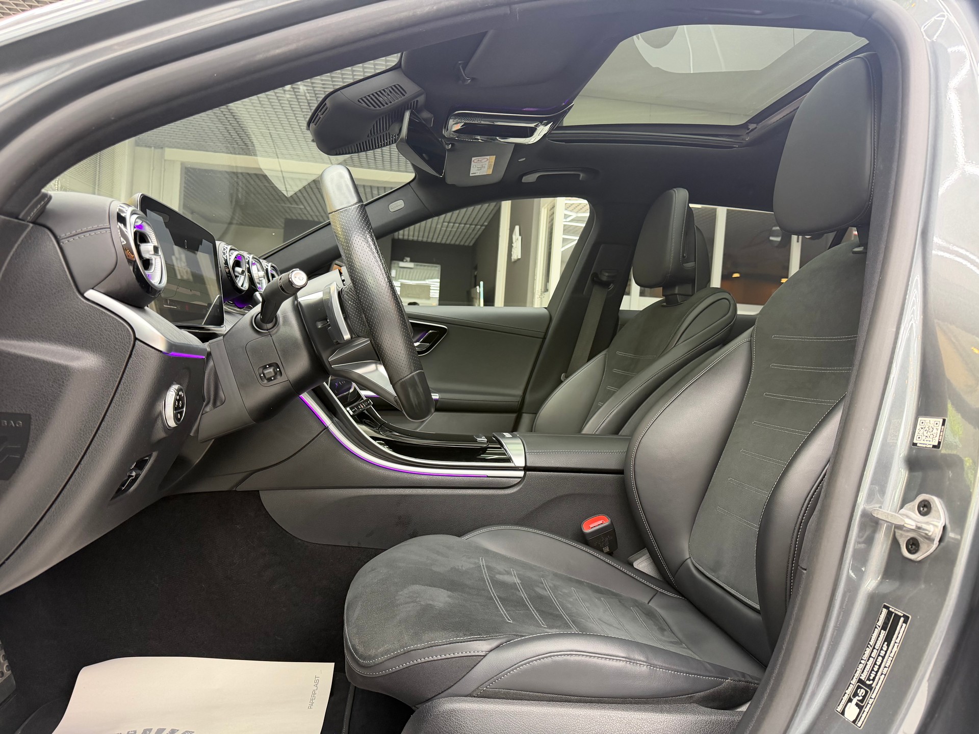 MERCEDES-BENZ C 220 d Swiss Star AMG Line 4matic Kombi-image-11