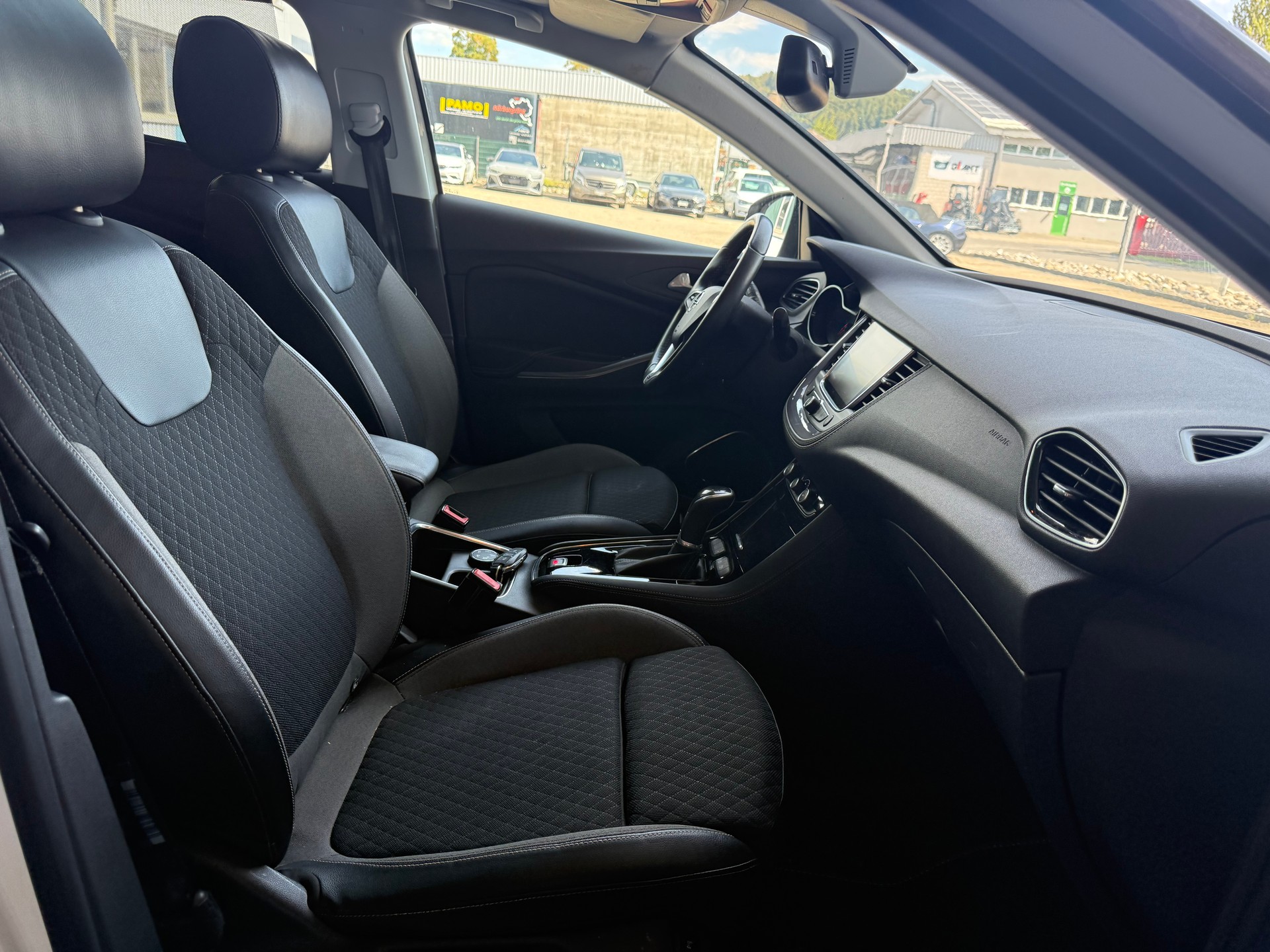 OPEL Grandland X 1.6CDTi Excellence Automatik-image-9