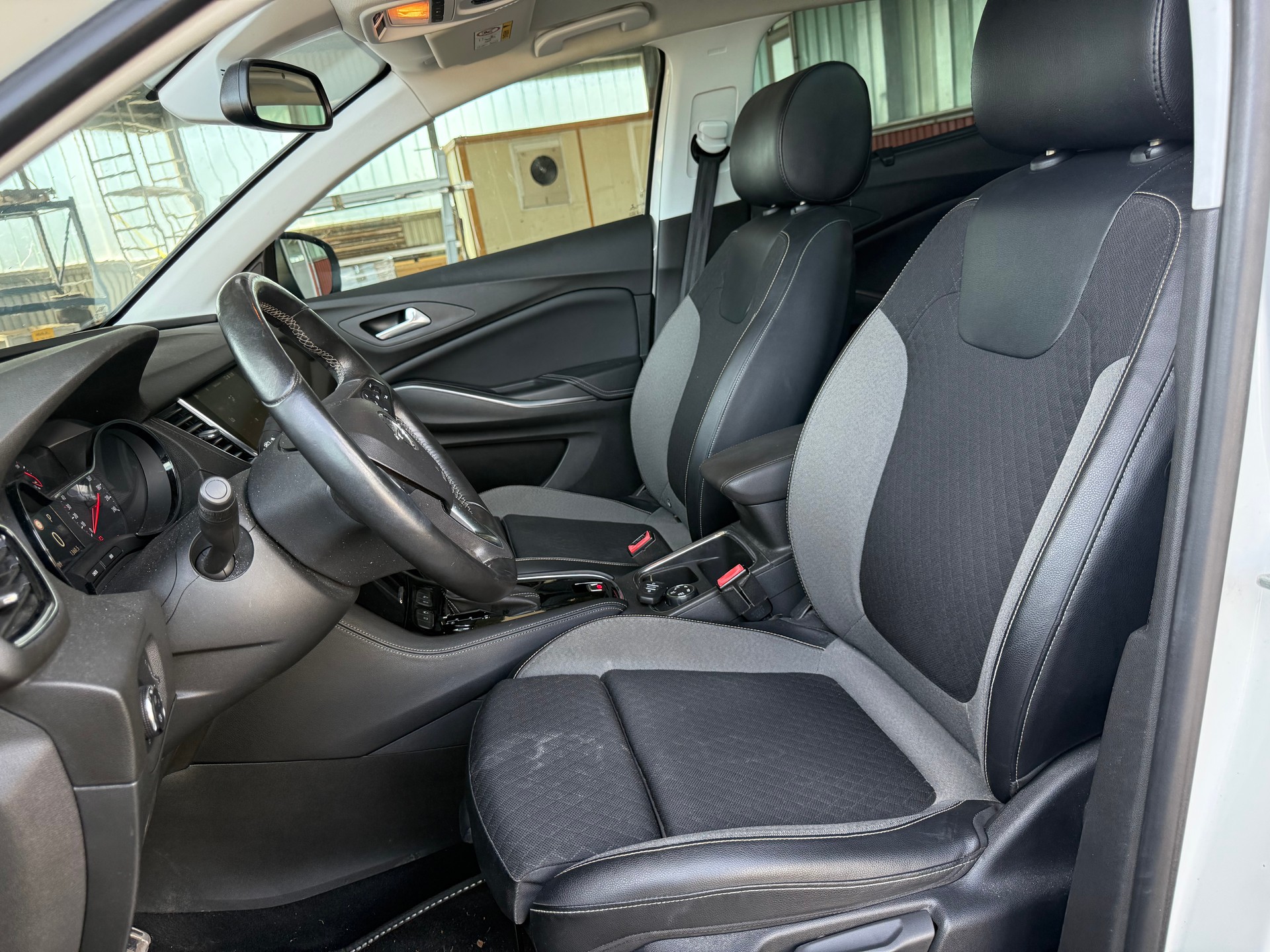 OPEL Grandland X 1.6CDTi Excellence Automatik-image-8